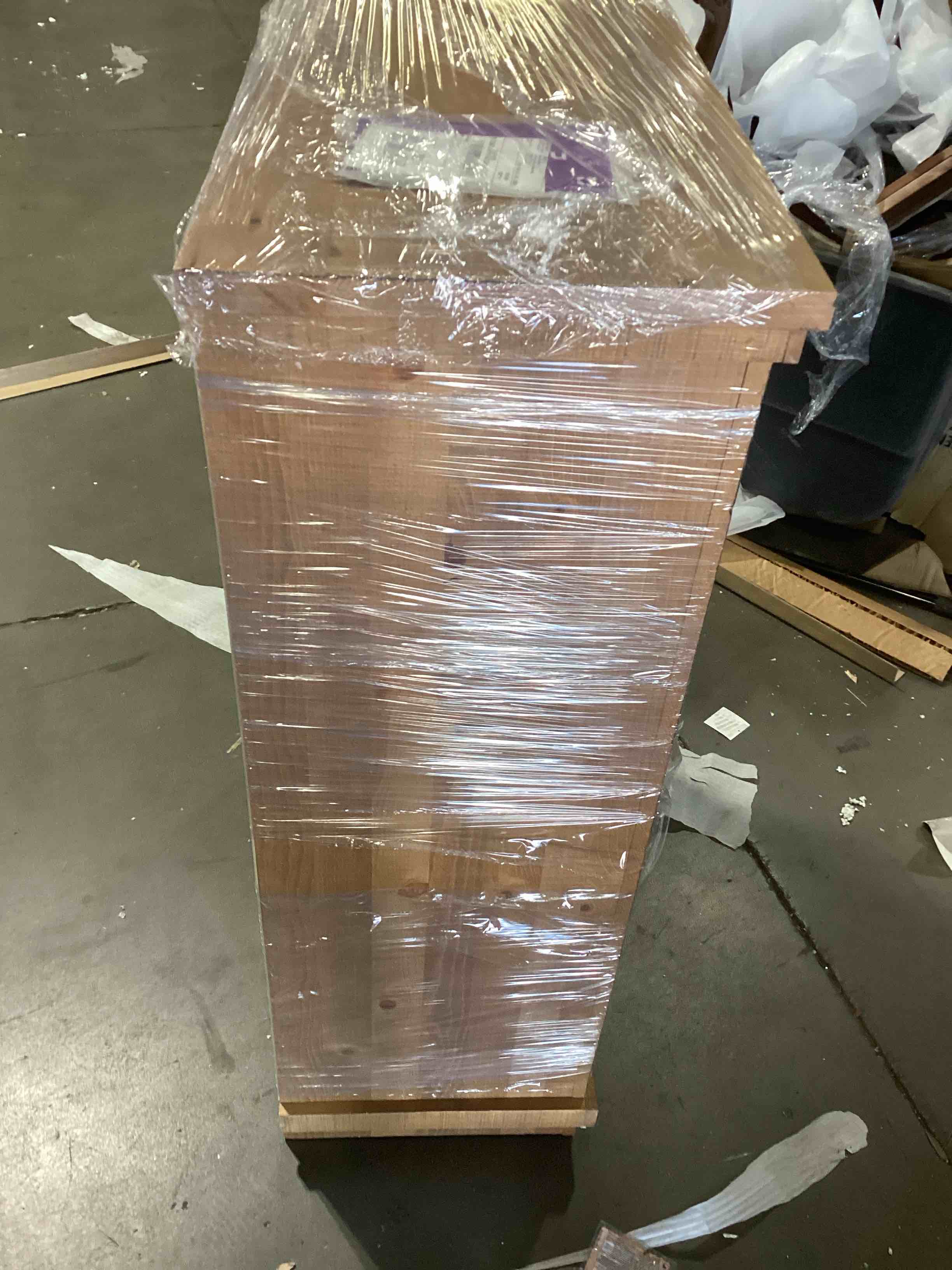 https://s3.amazonaws.com/lotting-images-prod/bidfta/ORG6844638_1738088292364.jpeg