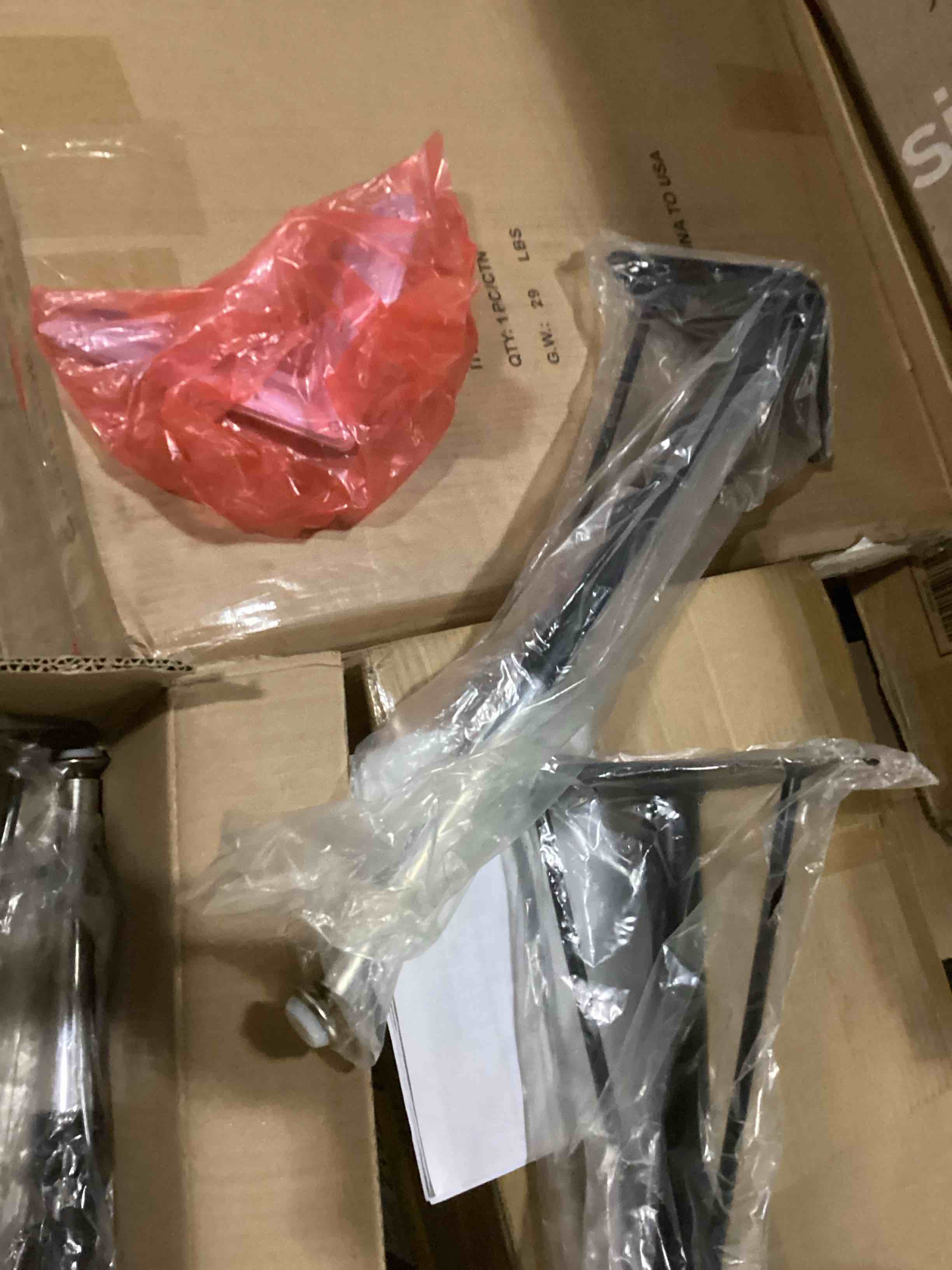 https://s3.amazonaws.com/lotting-images-prod/bidfta/ORG6844710_1738241379036.jpeg