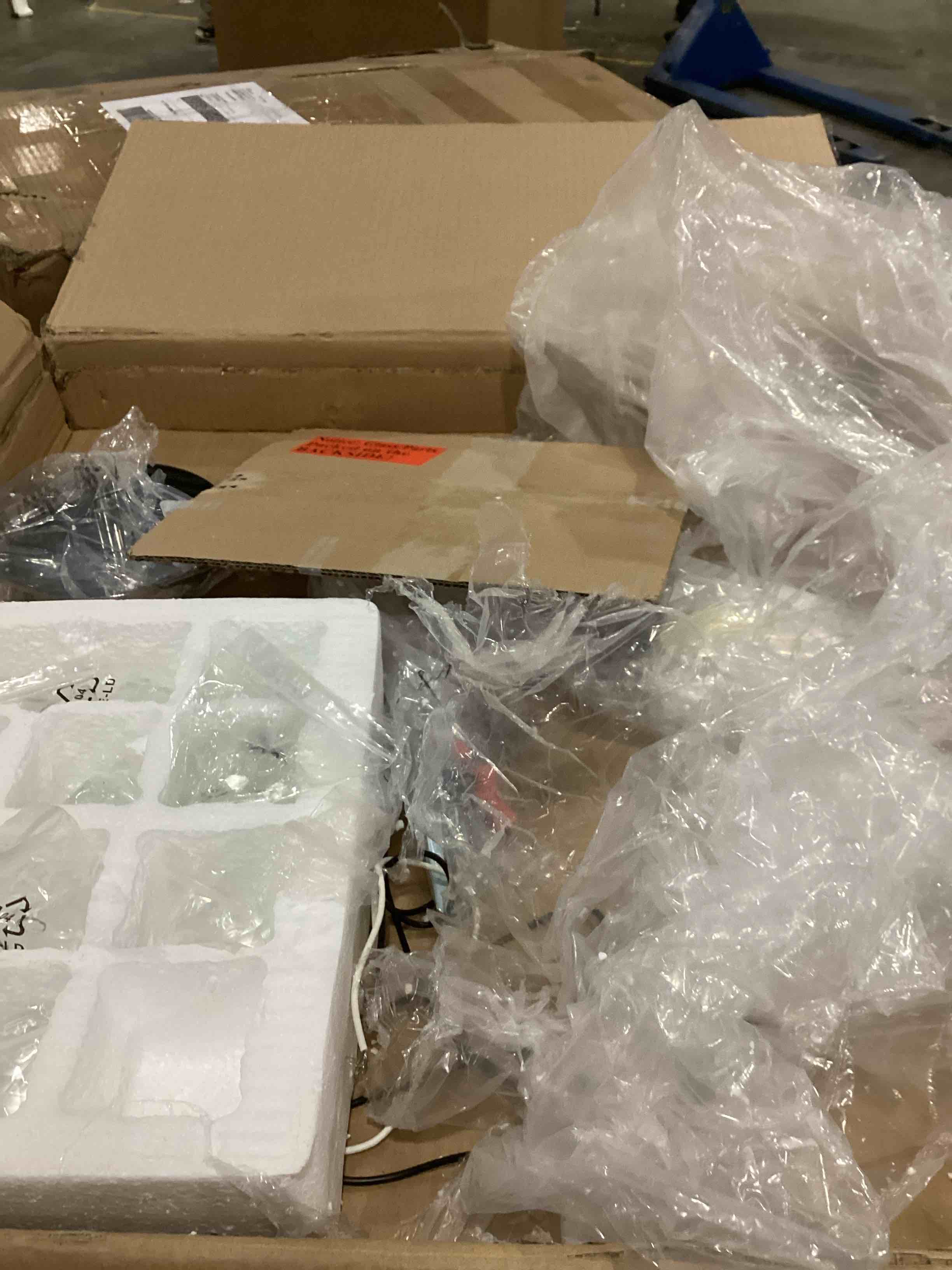 https://s3.amazonaws.com/lotting-images-prod/bidfta/ORG6846144_1735659061605.jpeg