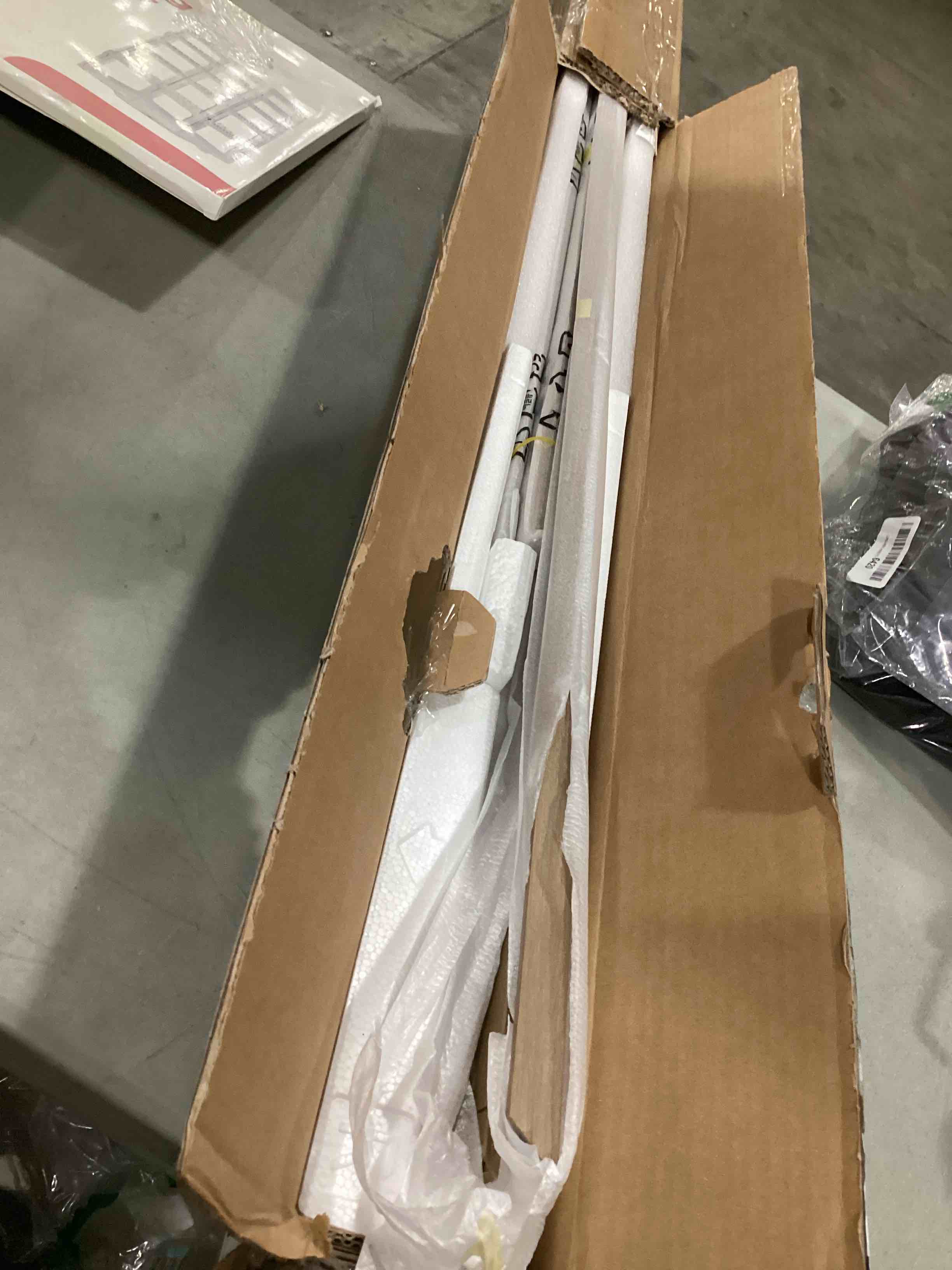 https://s3.amazonaws.com/lotting-images-prod/bidfta/ORG6846466_1734097014519.jpeg