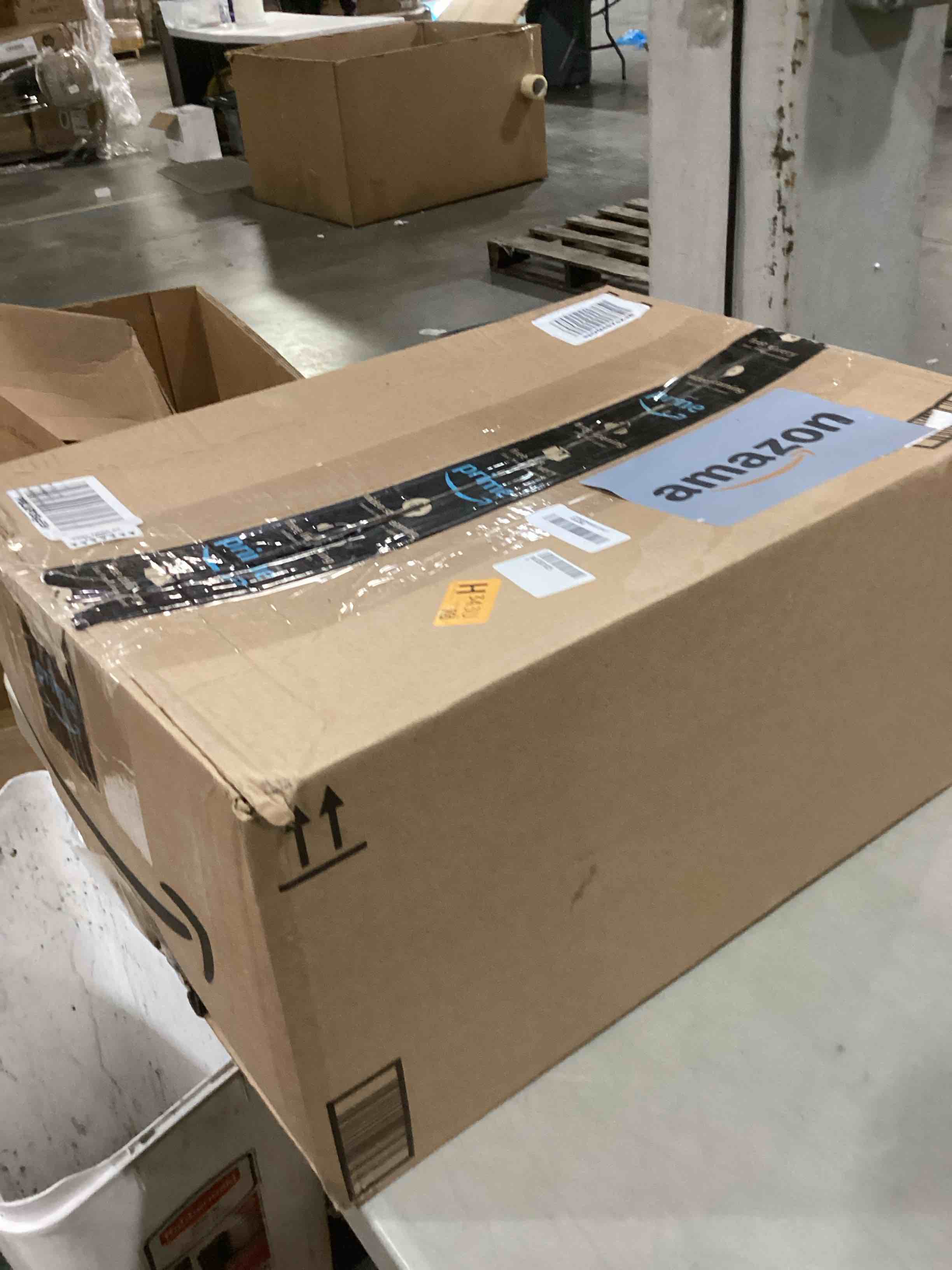 https://s3.amazonaws.com/lotting-images-prod/bidfta/ORG6846582_1734112336191.jpeg