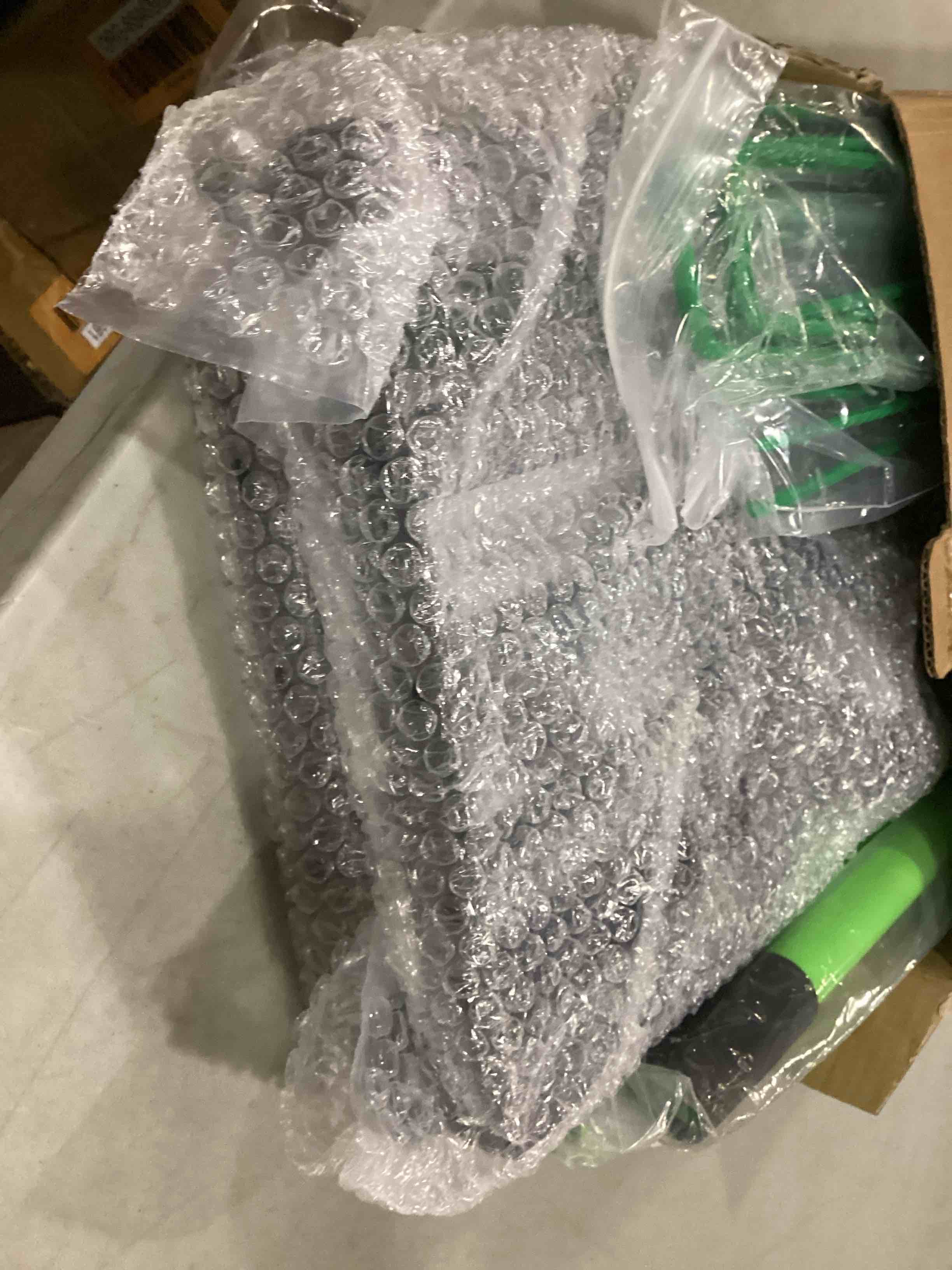 https://s3.amazonaws.com/lotting-images-prod/bidfta/ORG6847041_1734457036679.jpeg