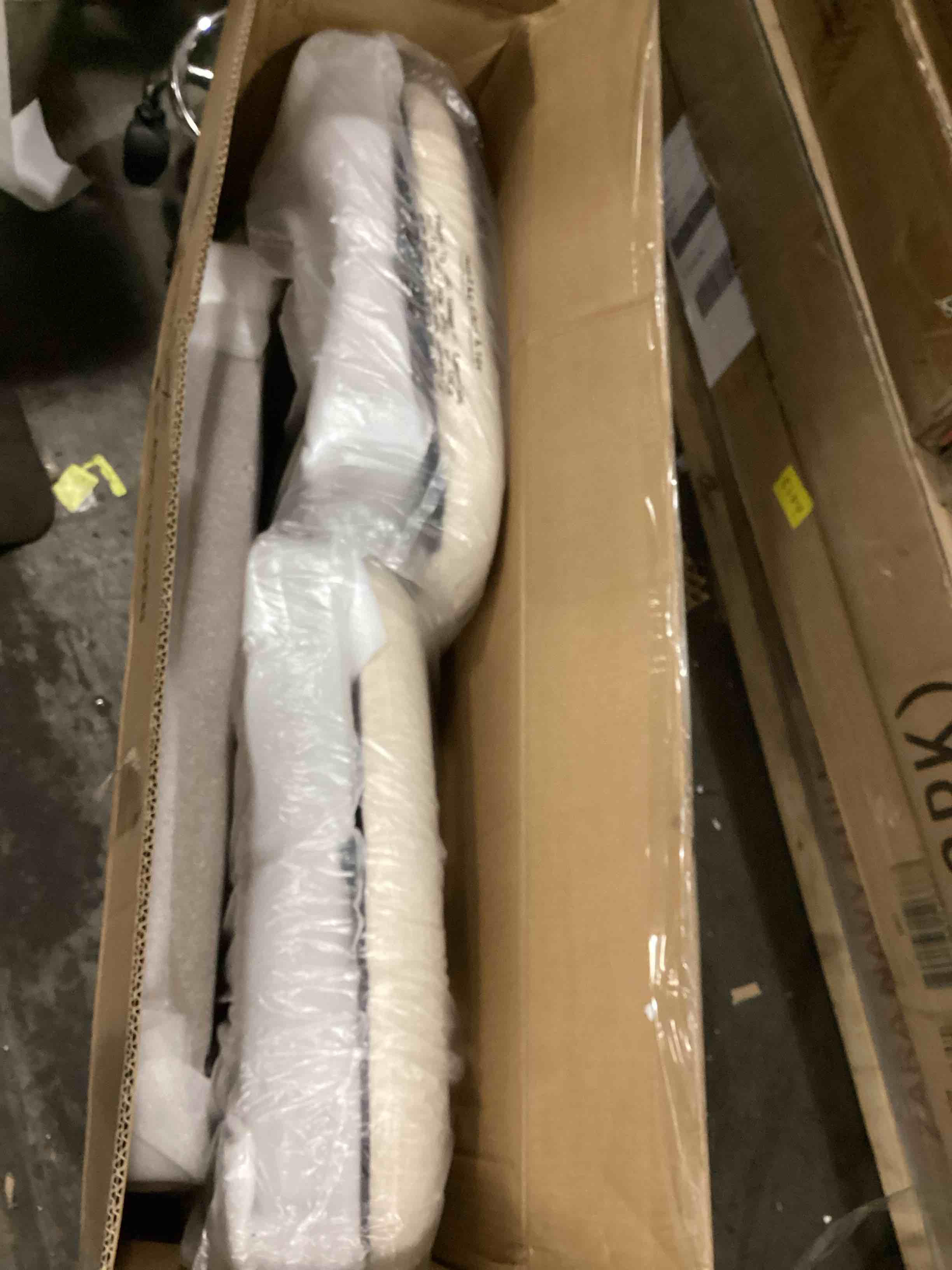 https://s3.amazonaws.com/lotting-images-prod/bidfta/ORG6847194_1734623572135.jpeg