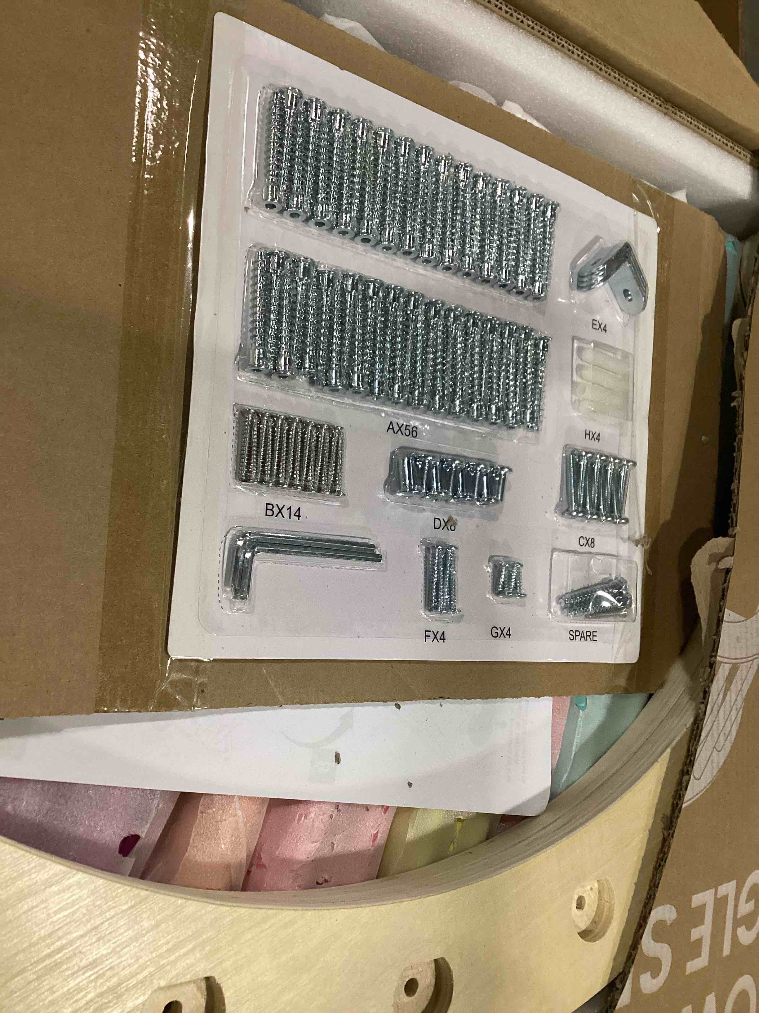 https://s3.amazonaws.com/lotting-images-prod/bidfta/ORG6847688_1735655361468.jpeg