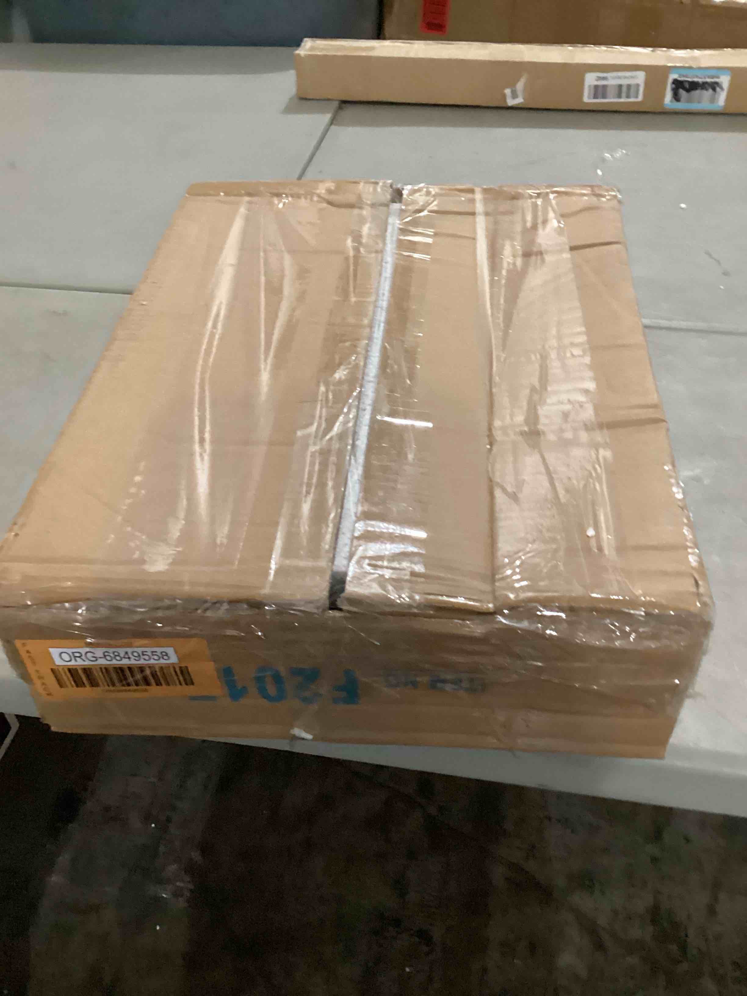 https://s3.amazonaws.com/lotting-images-prod/bidfta/ORG6849558_1729774499933.jpeg