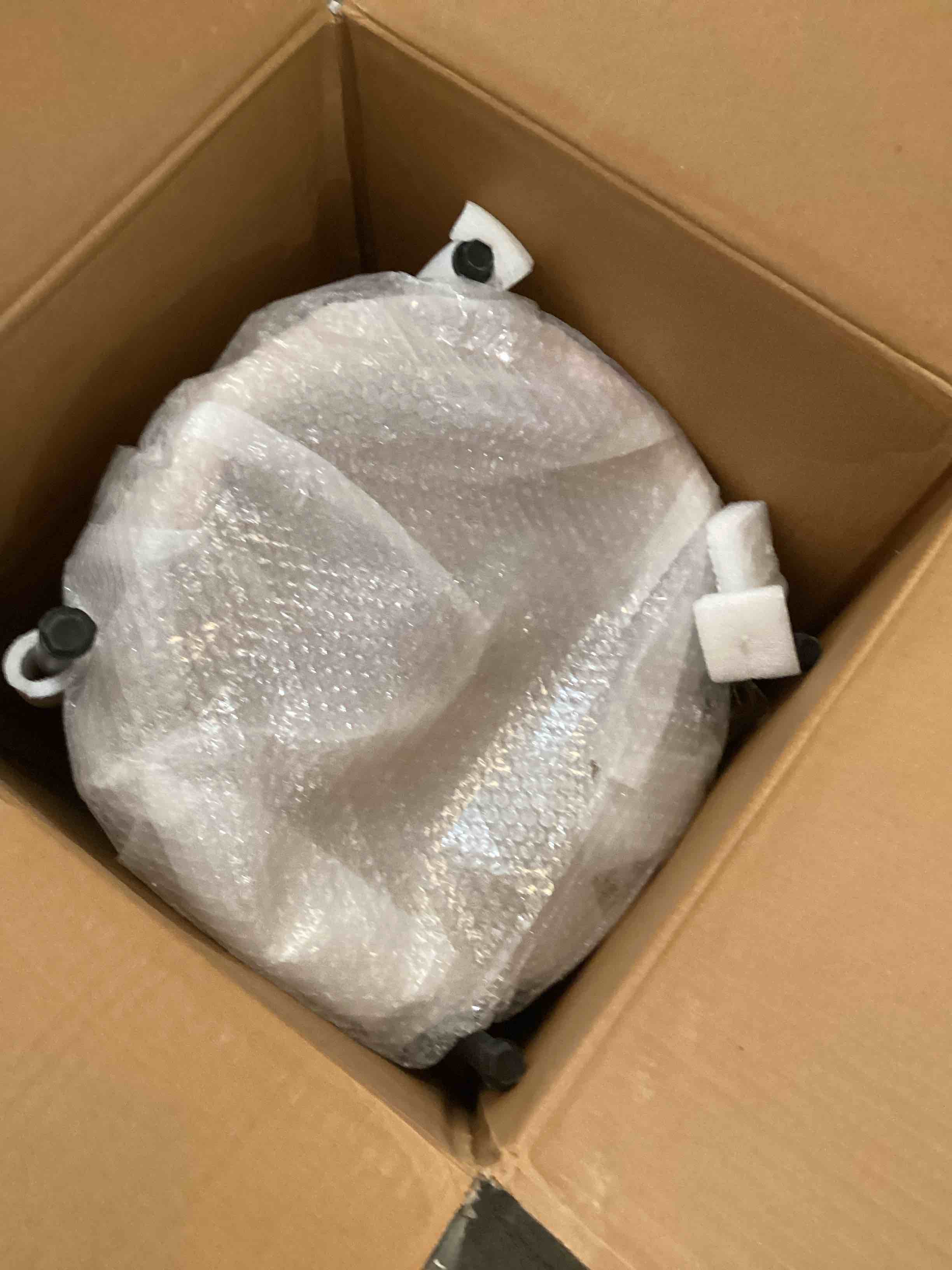 https://s3.amazonaws.com/lotting-images-prod/bidfta/ORG6849994_1730835403946.jpeg