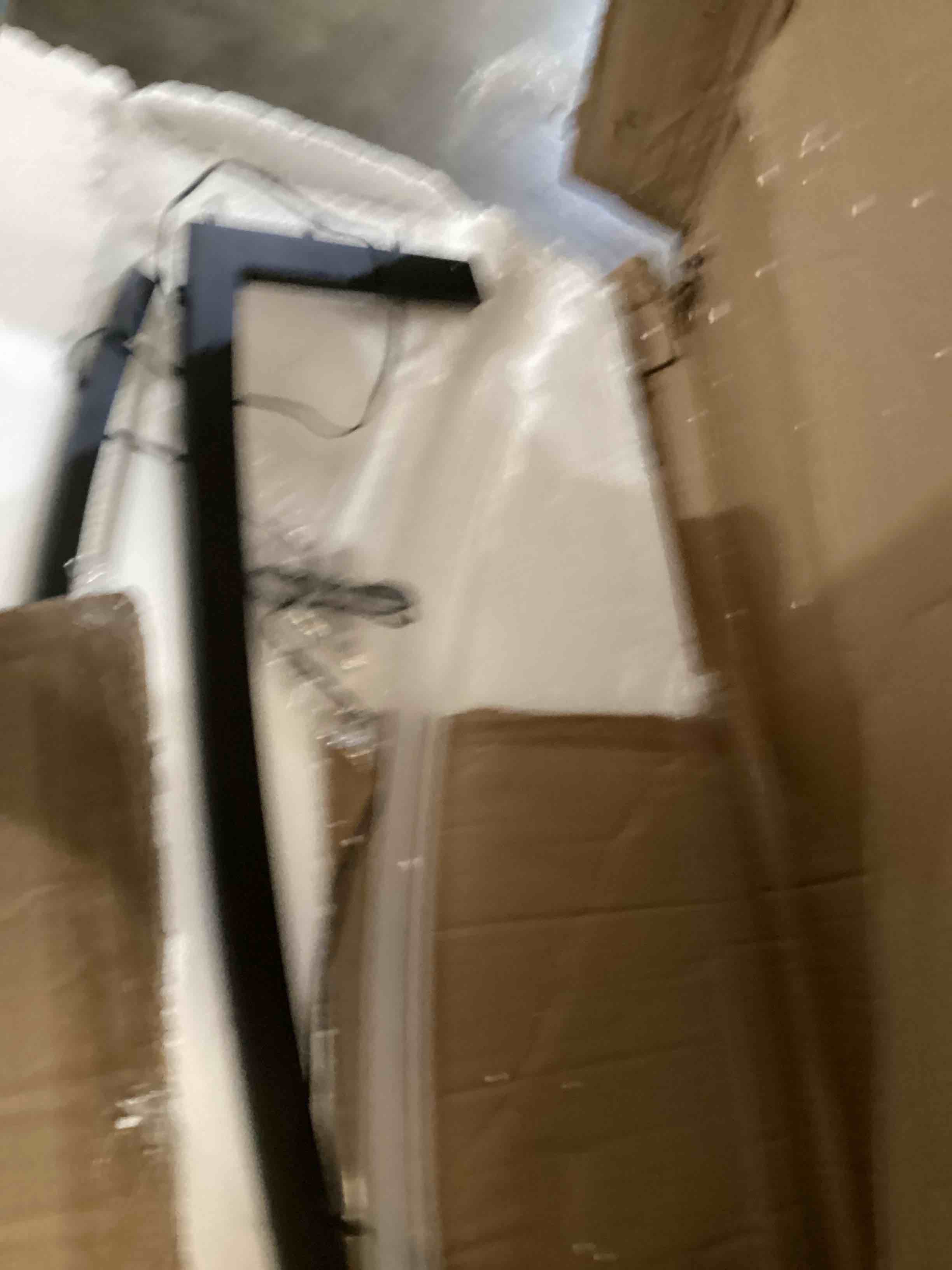 https://s3.amazonaws.com/lotting-images-prod/bidfta/ORG6850134_1731004780404.jpeg
