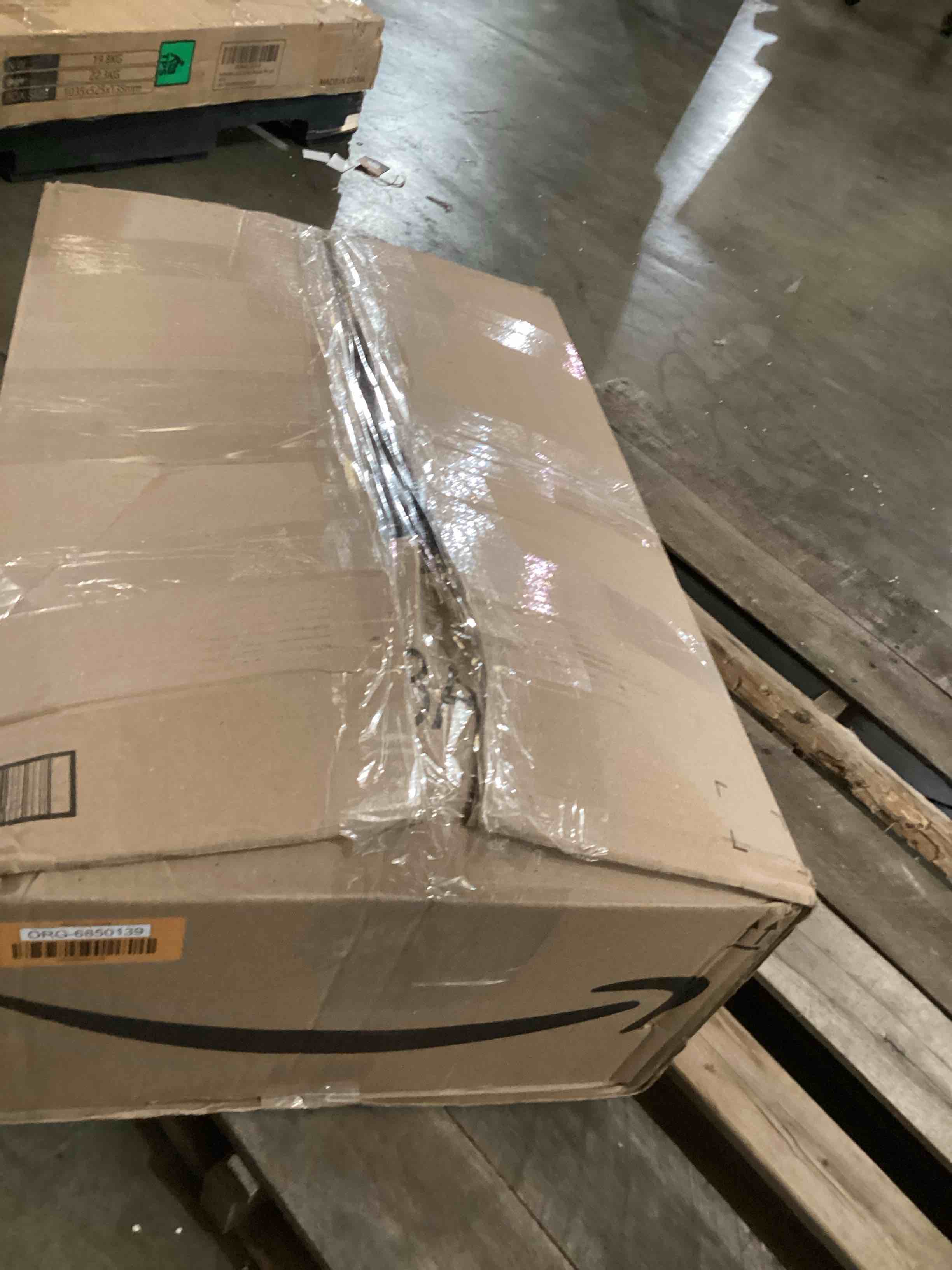 https://s3.amazonaws.com/lotting-images-prod/bidfta/ORG6850139_1731010185839.jpeg
