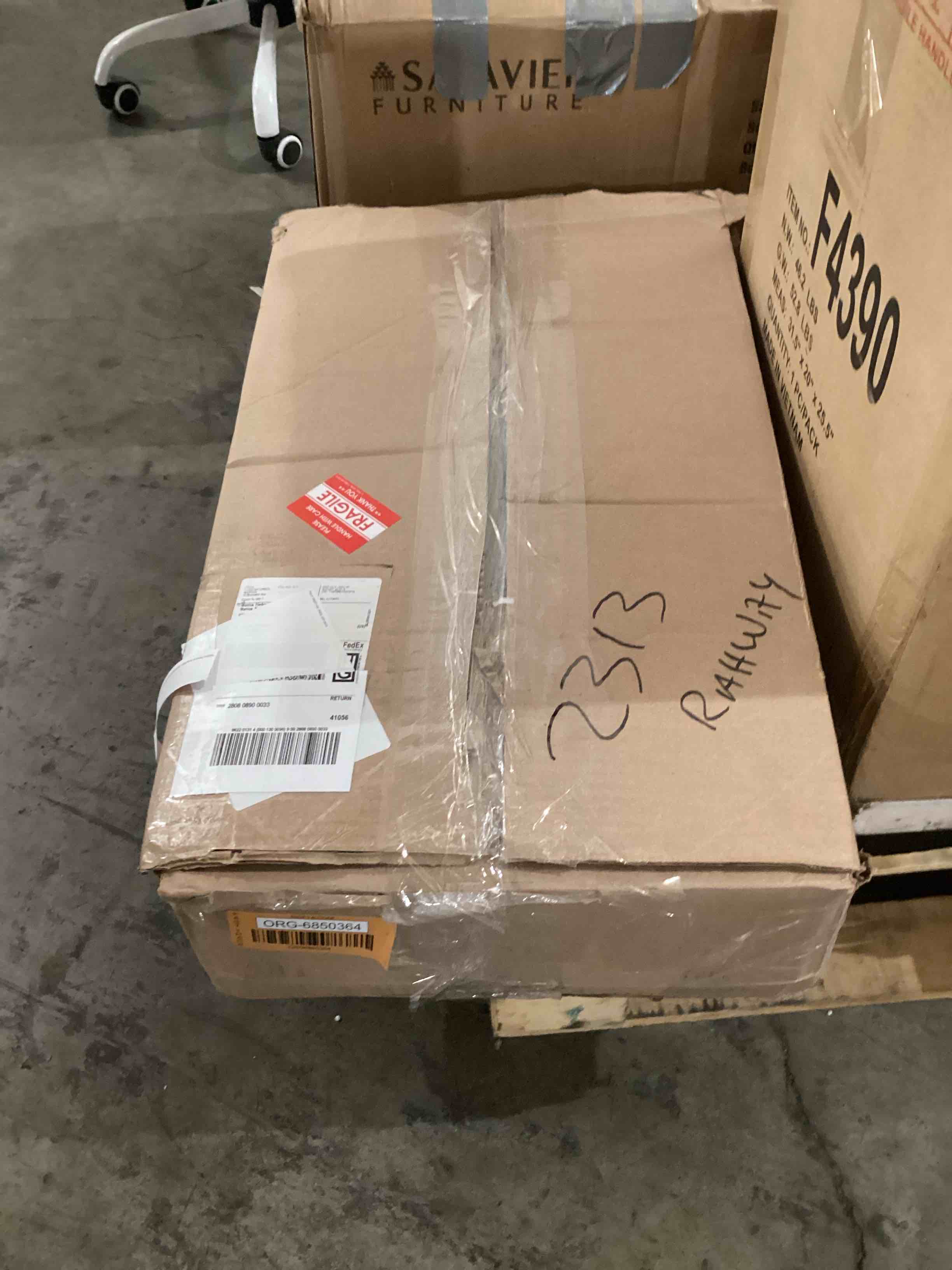 https://s3.amazonaws.com/lotting-images-prod/bidfta/ORG6850364_1731607722672.jpeg