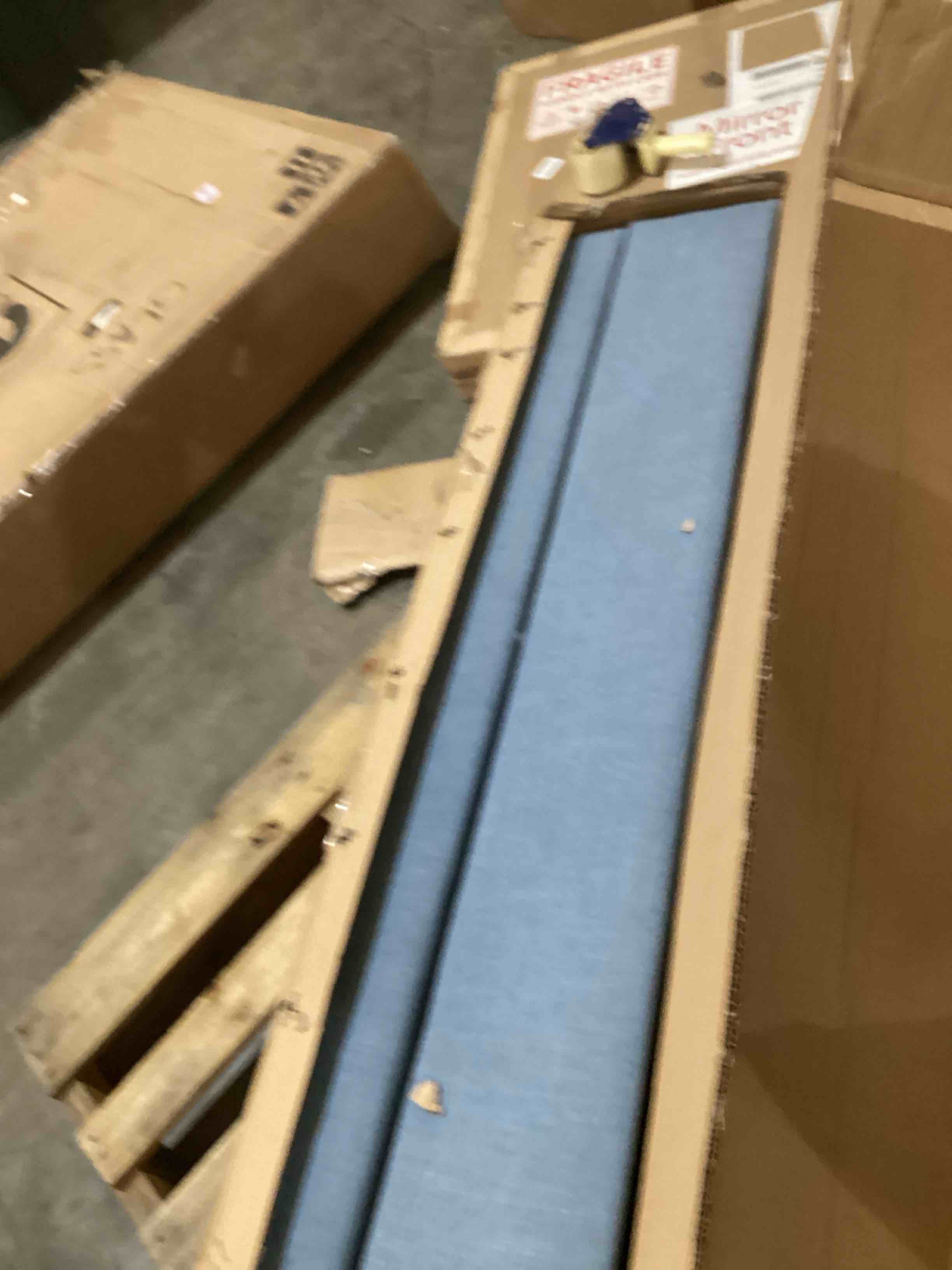 https://s3.amazonaws.com/lotting-images-prod/bidfta/ORG6850421_1731945718560.jpeg