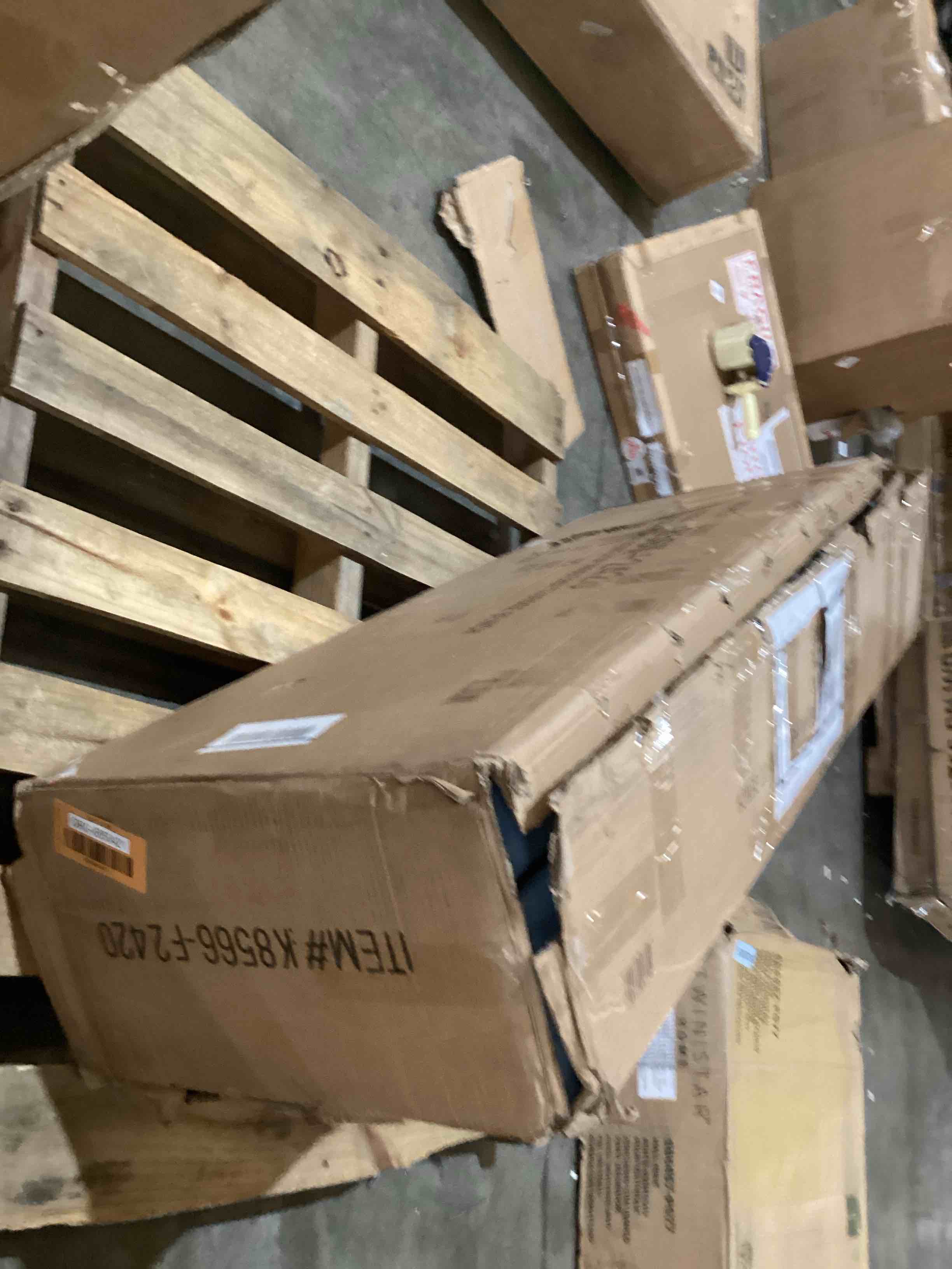 https://s3.amazonaws.com/lotting-images-prod/bidfta/ORG6850421_1731945729491.jpeg