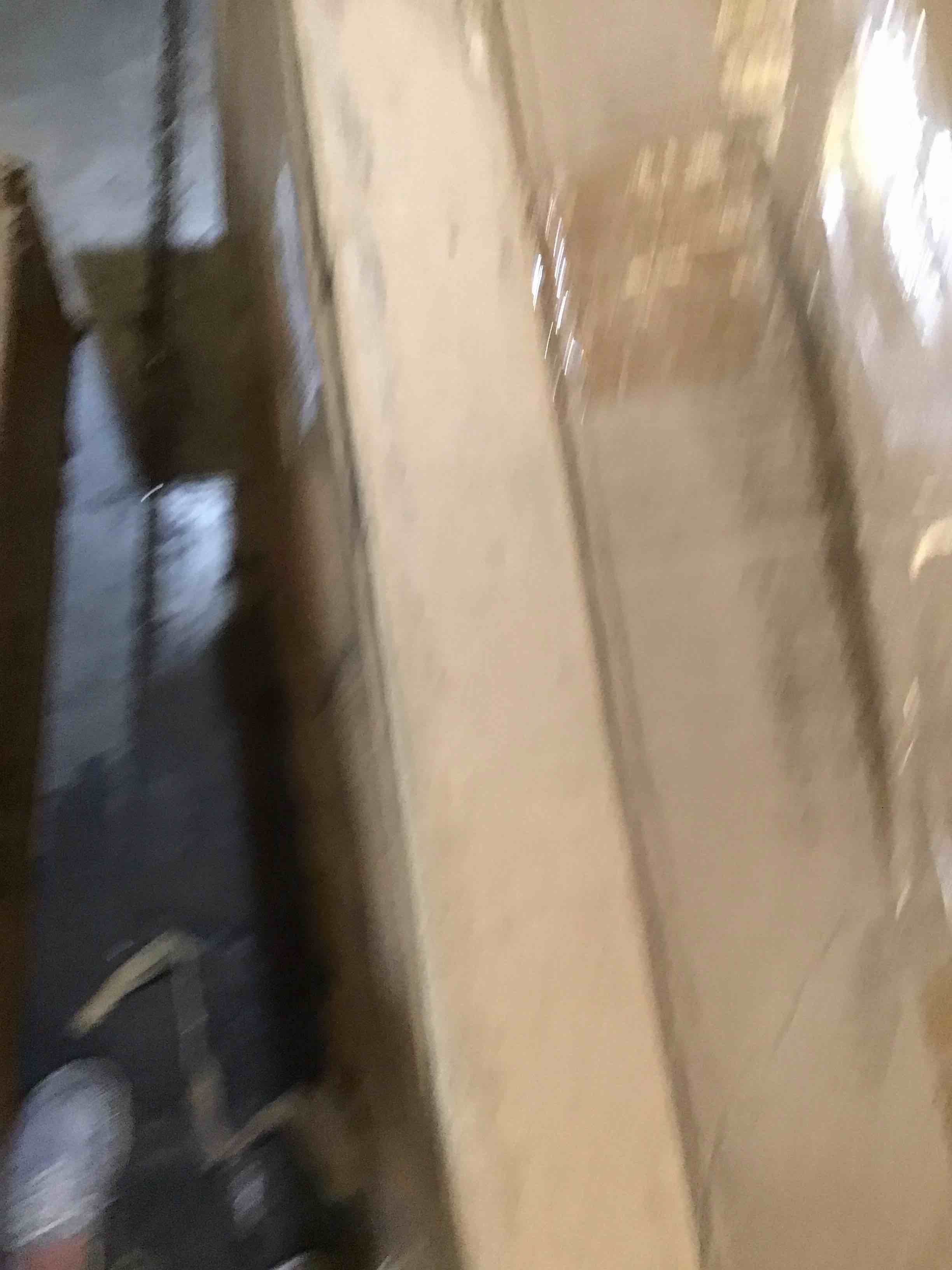 https://s3.amazonaws.com/lotting-images-prod/bidfta/ORG6855649_1726846339256.jpeg