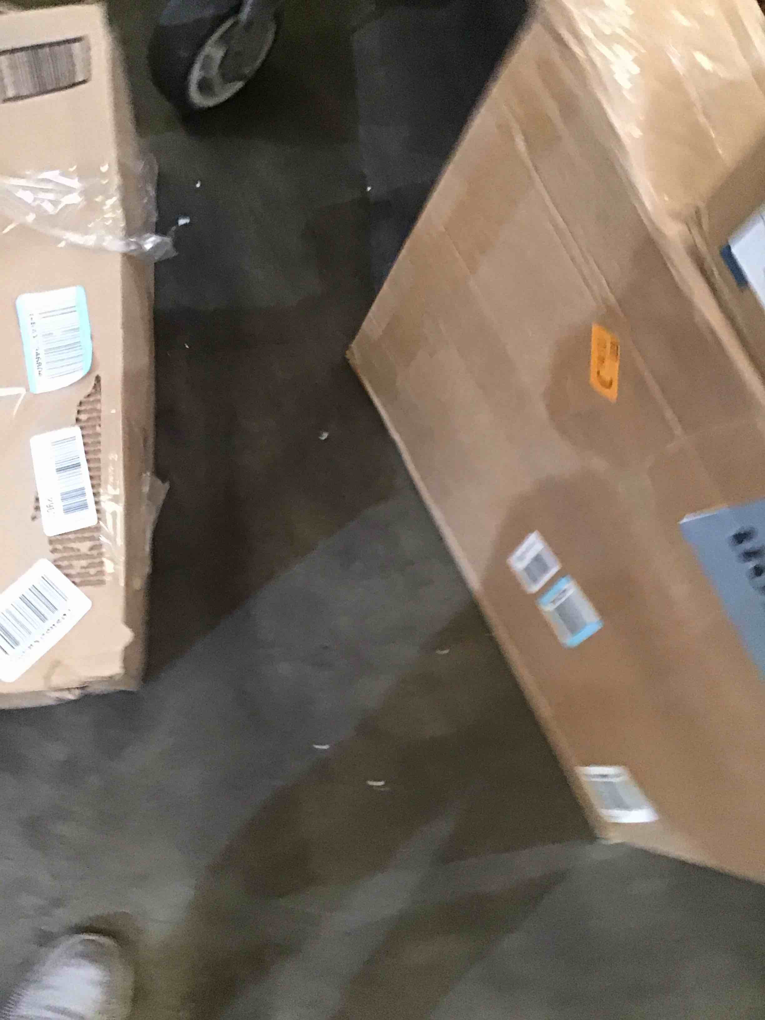https://s3.amazonaws.com/lotting-images-prod/bidfta/ORG6855777_1727112996622.jpeg
