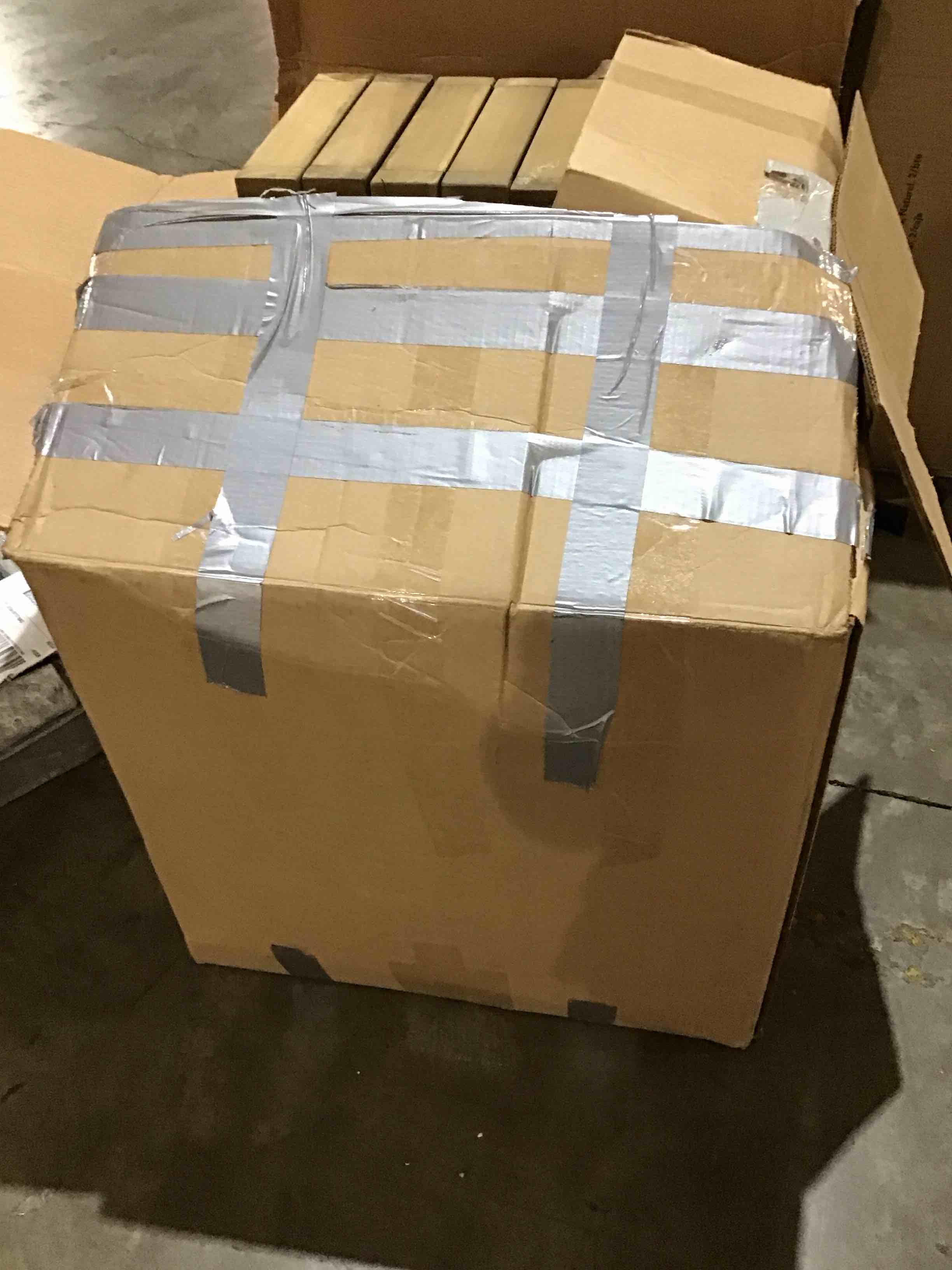 https://s3.amazonaws.com/lotting-images-prod/bidfta/ORG6856212_1727784751802.jpeg