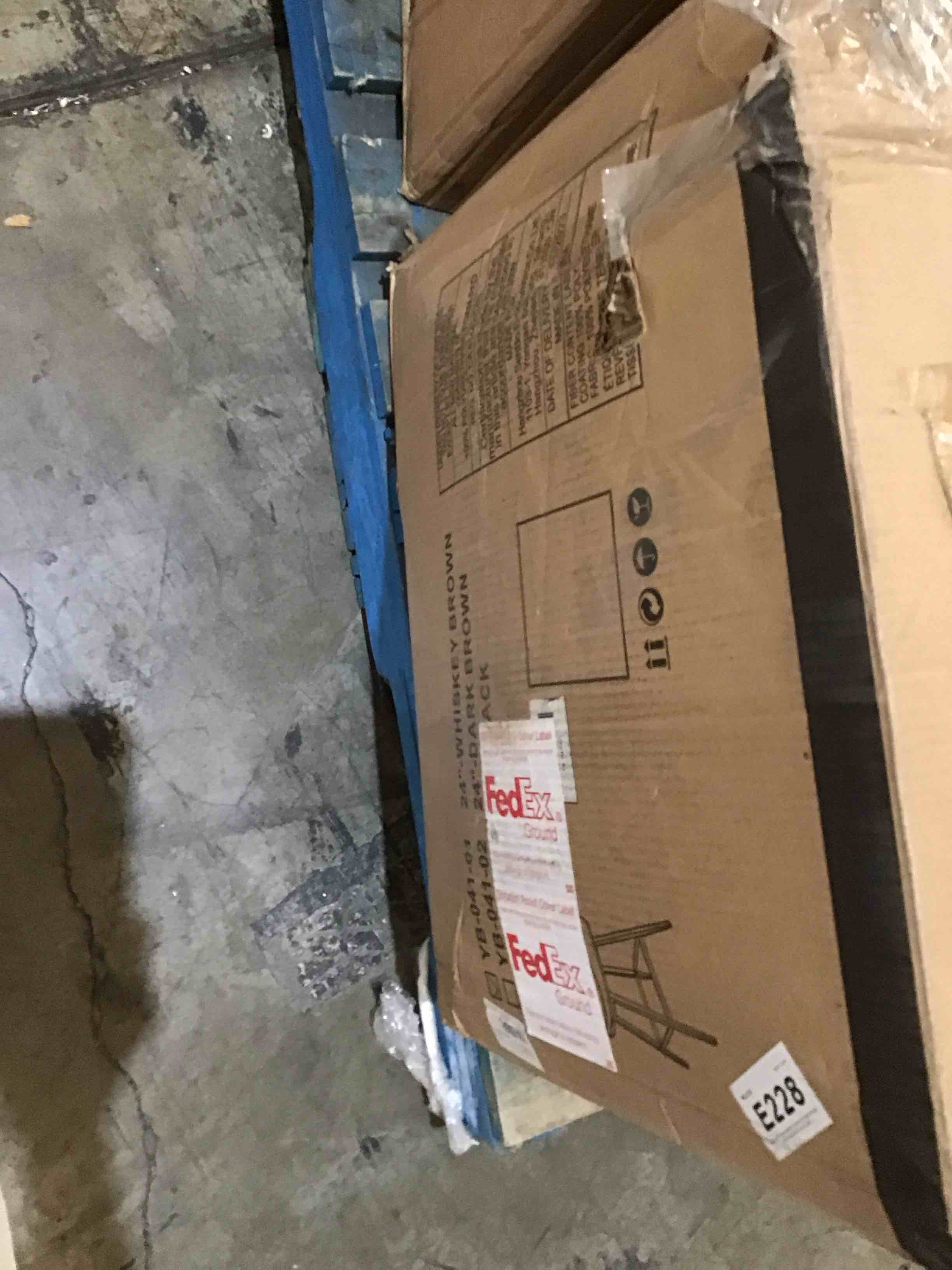 https://s3.amazonaws.com/lotting-images-prod/bidfta/ORG6856478_1727882250686.jpeg