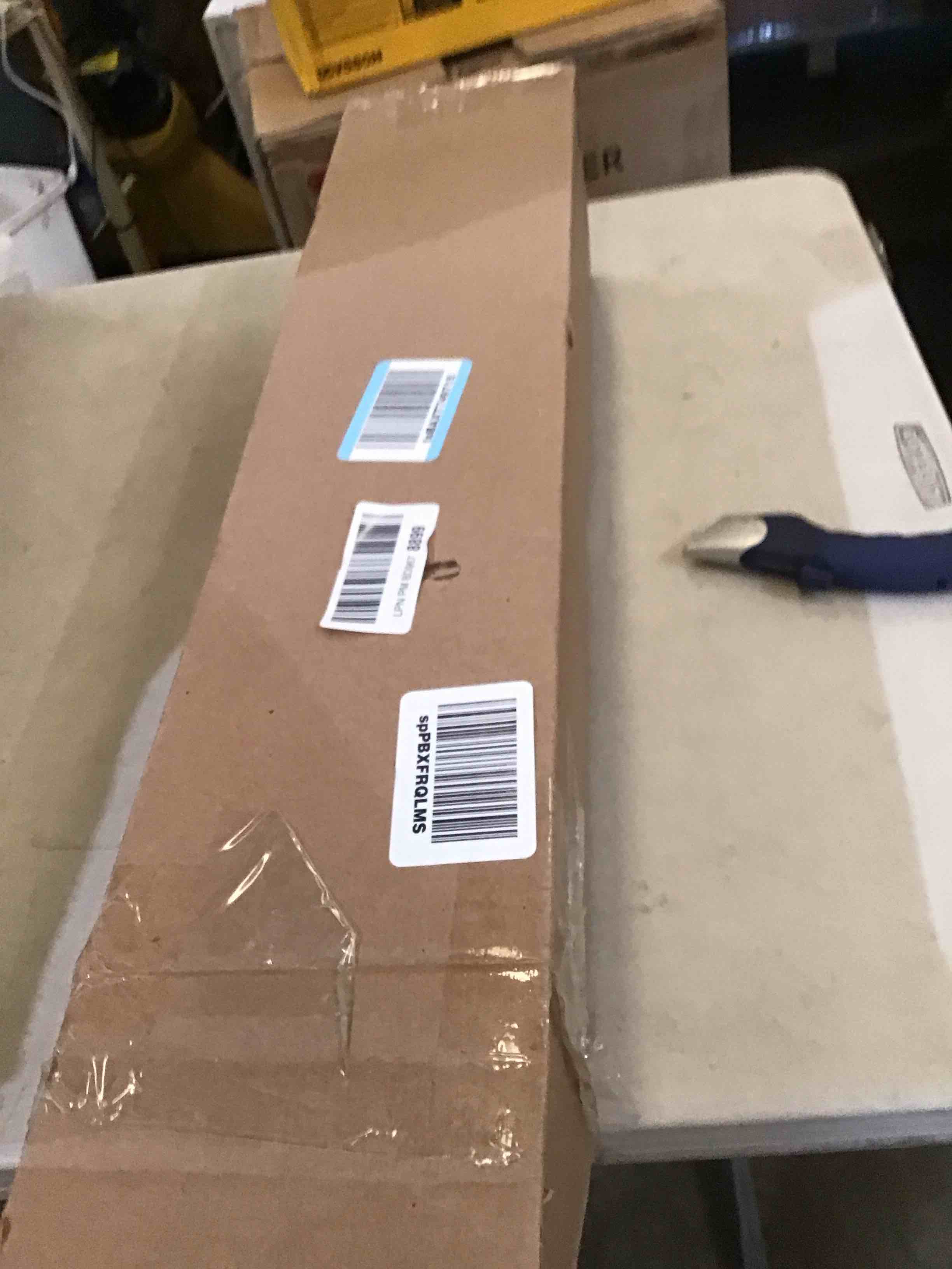 https://s3.amazonaws.com/lotting-images-prod/bidfta/ORG6856614_1727976280983.jpeg
