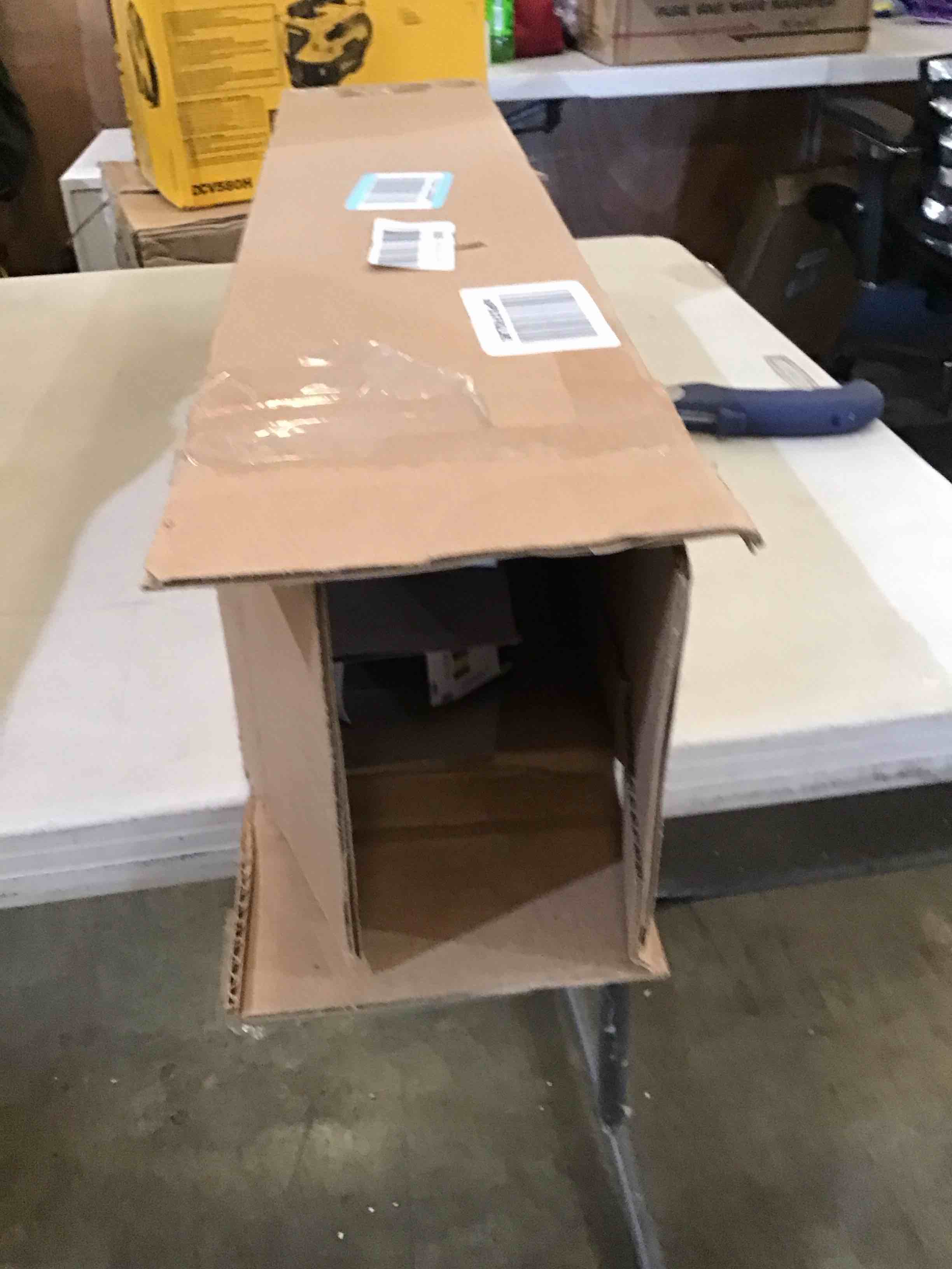https://s3.amazonaws.com/lotting-images-prod/bidfta/ORG6856614_1727976283156.jpeg