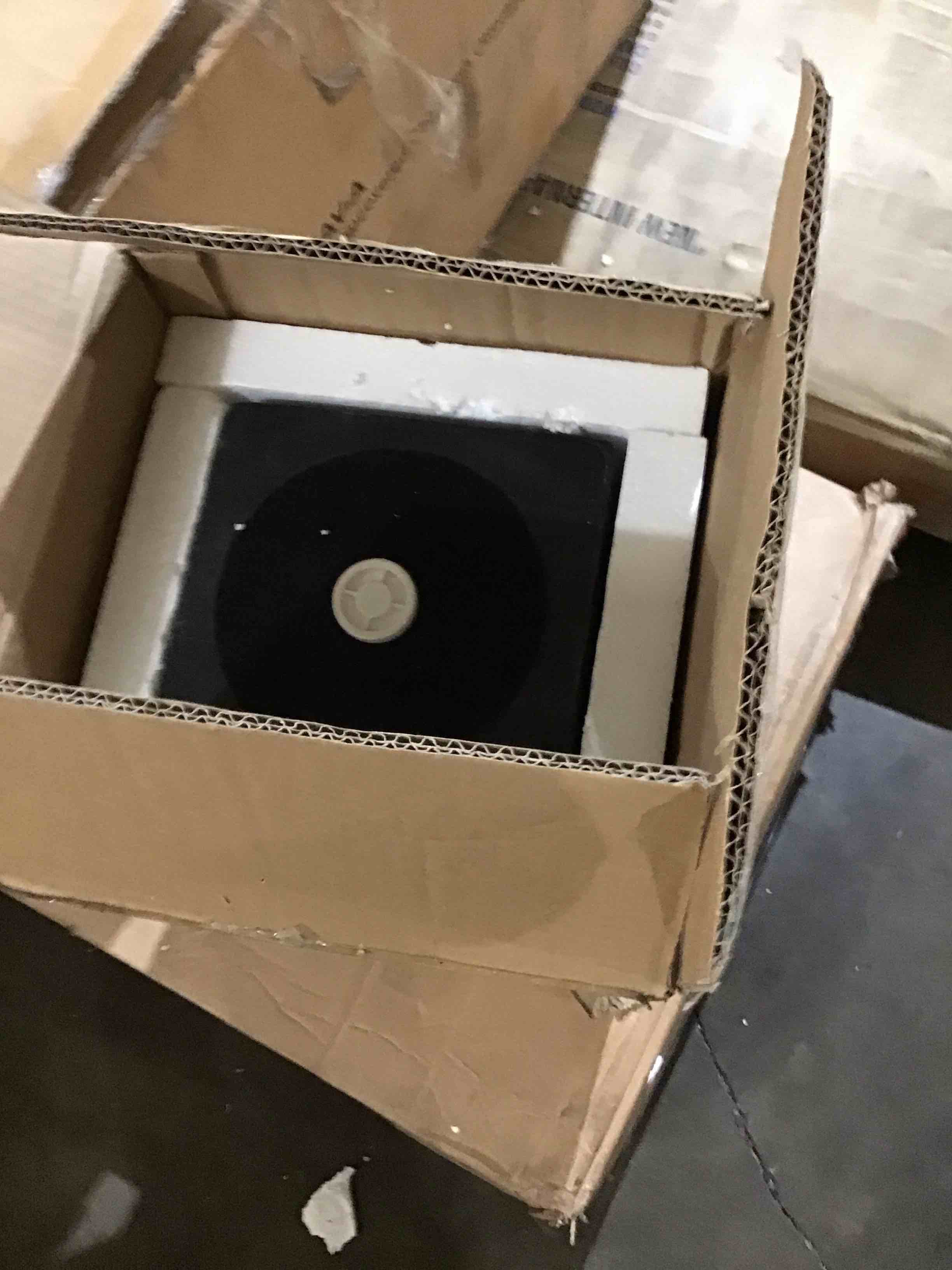 https://s3.amazonaws.com/lotting-images-prod/bidfta/ORG6856842_1728390710483.jpeg