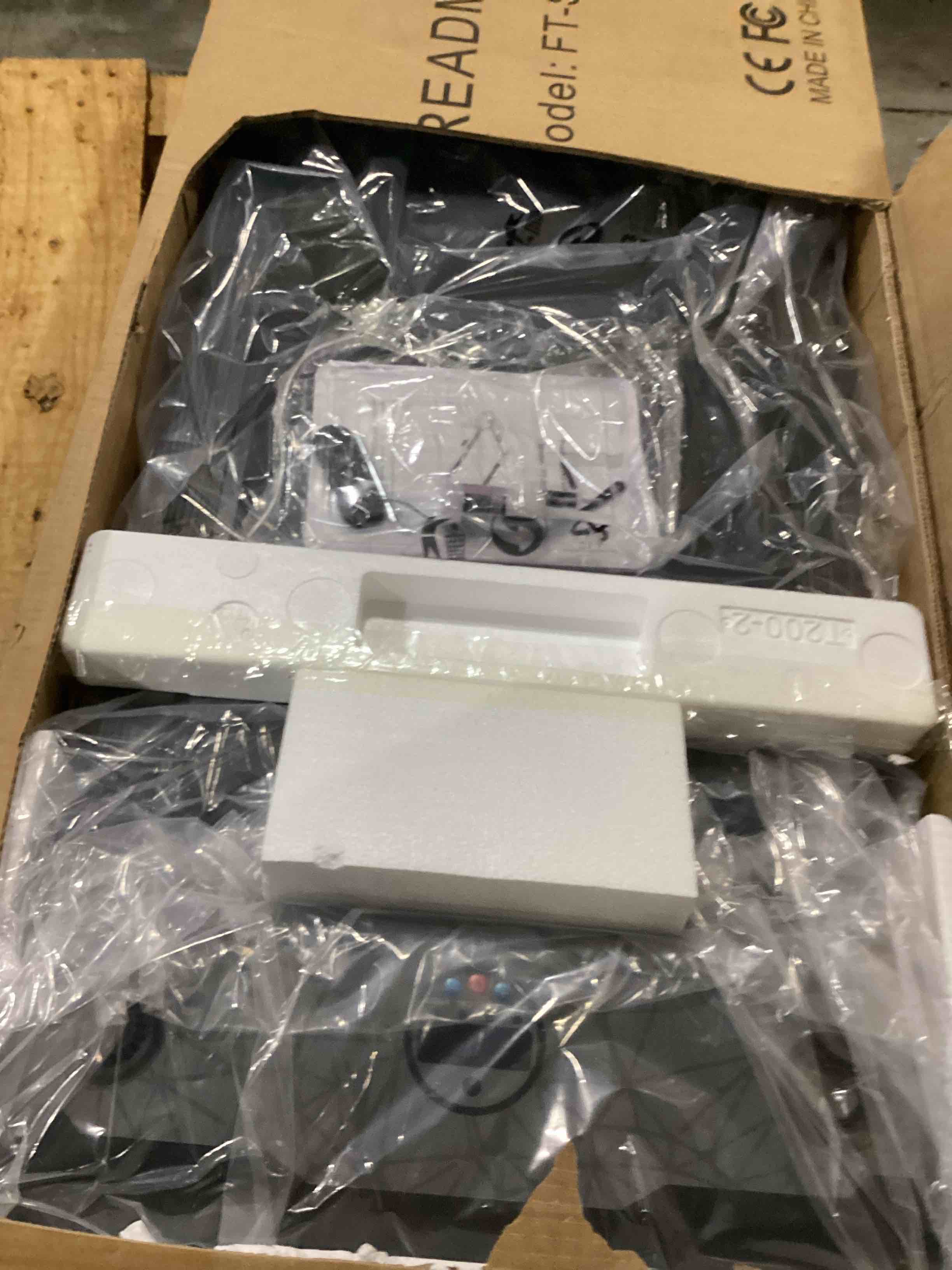 https://s3.amazonaws.com/lotting-images-prod/bidfta/ORG6860048_1730575163468.jpeg