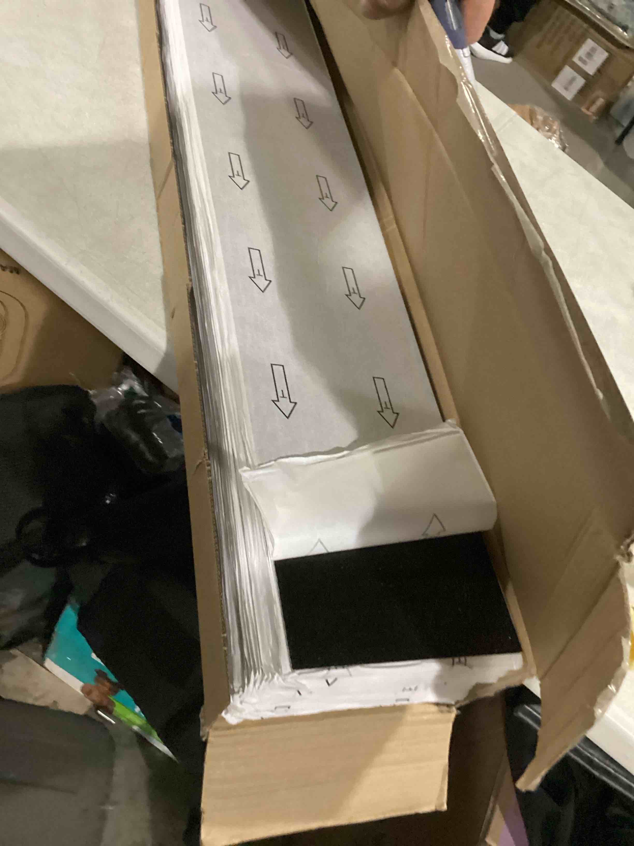 https://s3.amazonaws.com/lotting-images-prod/bidfta/ORG6860053_1730809555623.jpeg