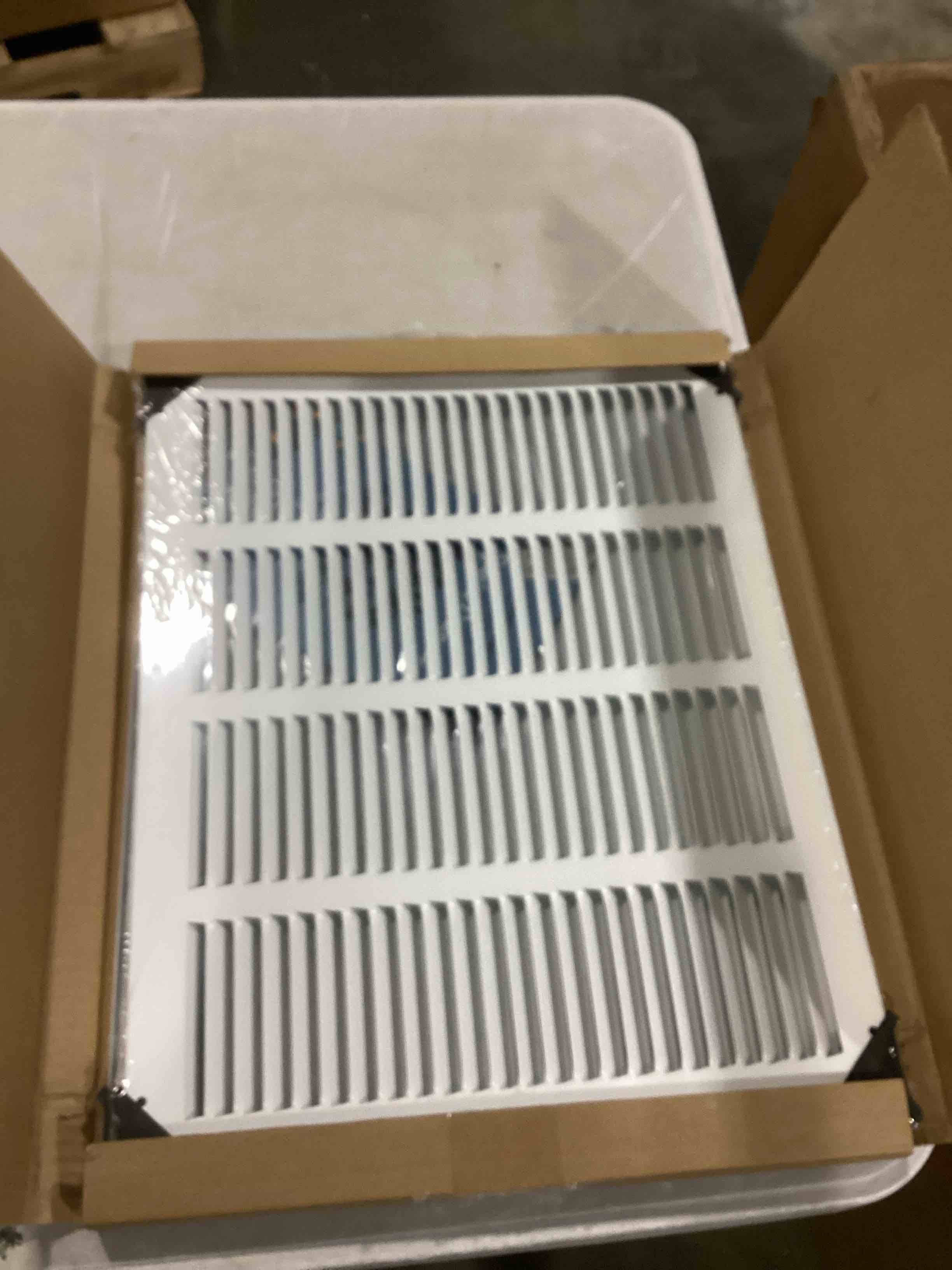 https://s3.amazonaws.com/lotting-images-prod/bidfta/ORG6860832_1737036773945.jpeg