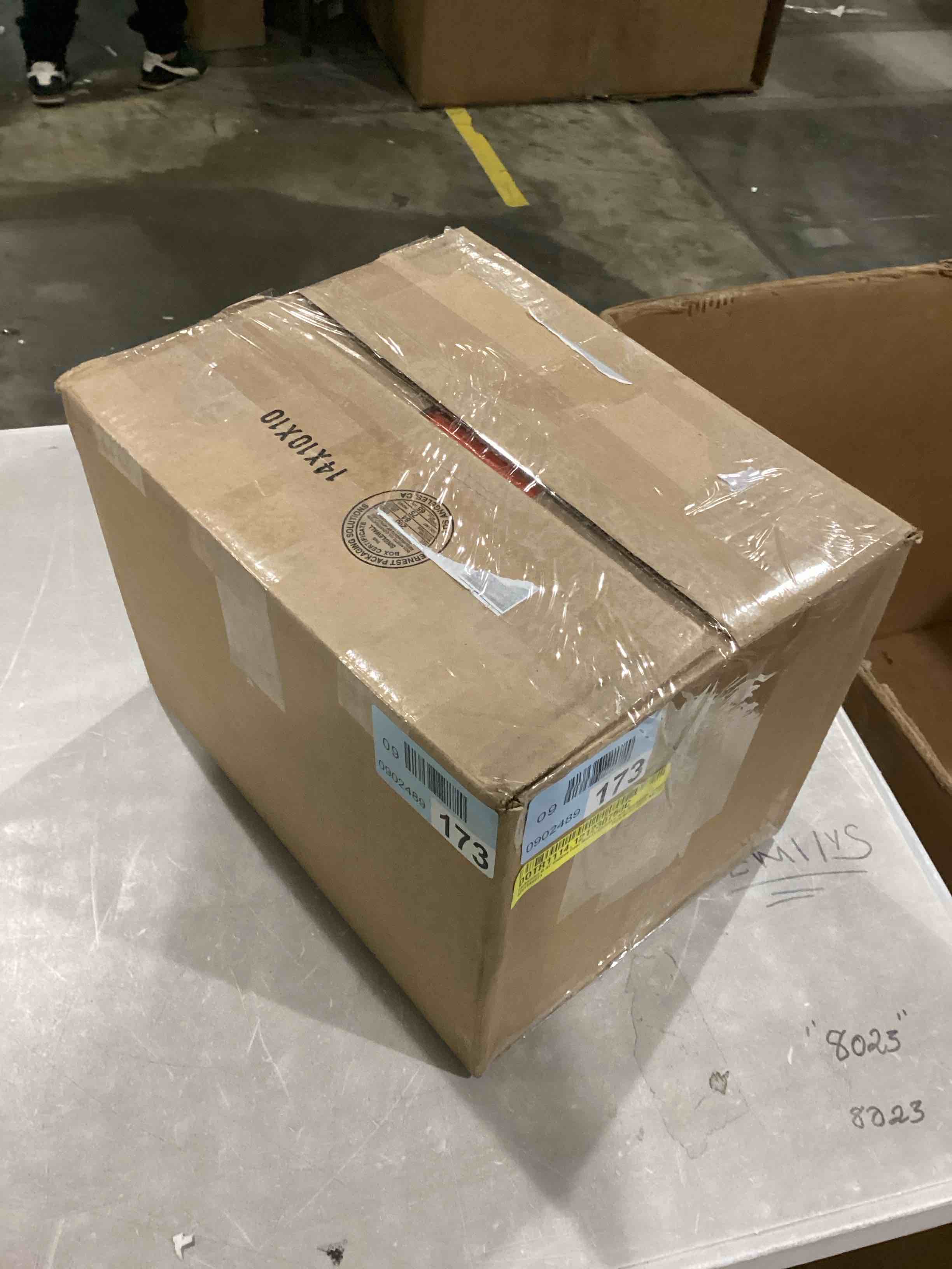 https://s3.amazonaws.com/lotting-images-prod/bidfta/ORG6861038_1737378319253.jpeg