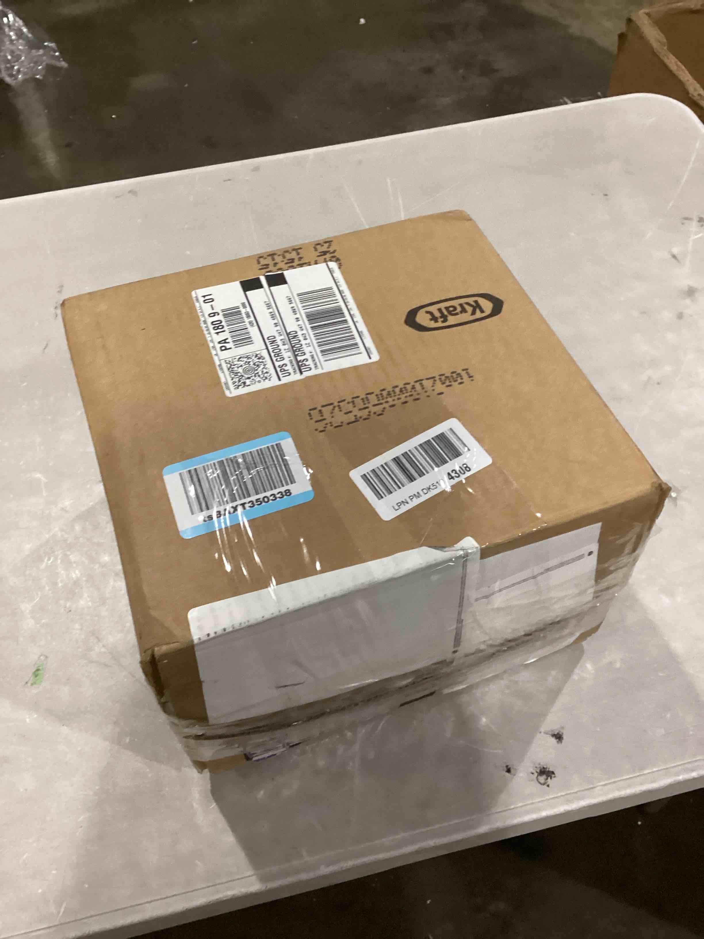 https://s3.amazonaws.com/lotting-images-prod/bidfta/ORG6861068_1737383384925.jpeg