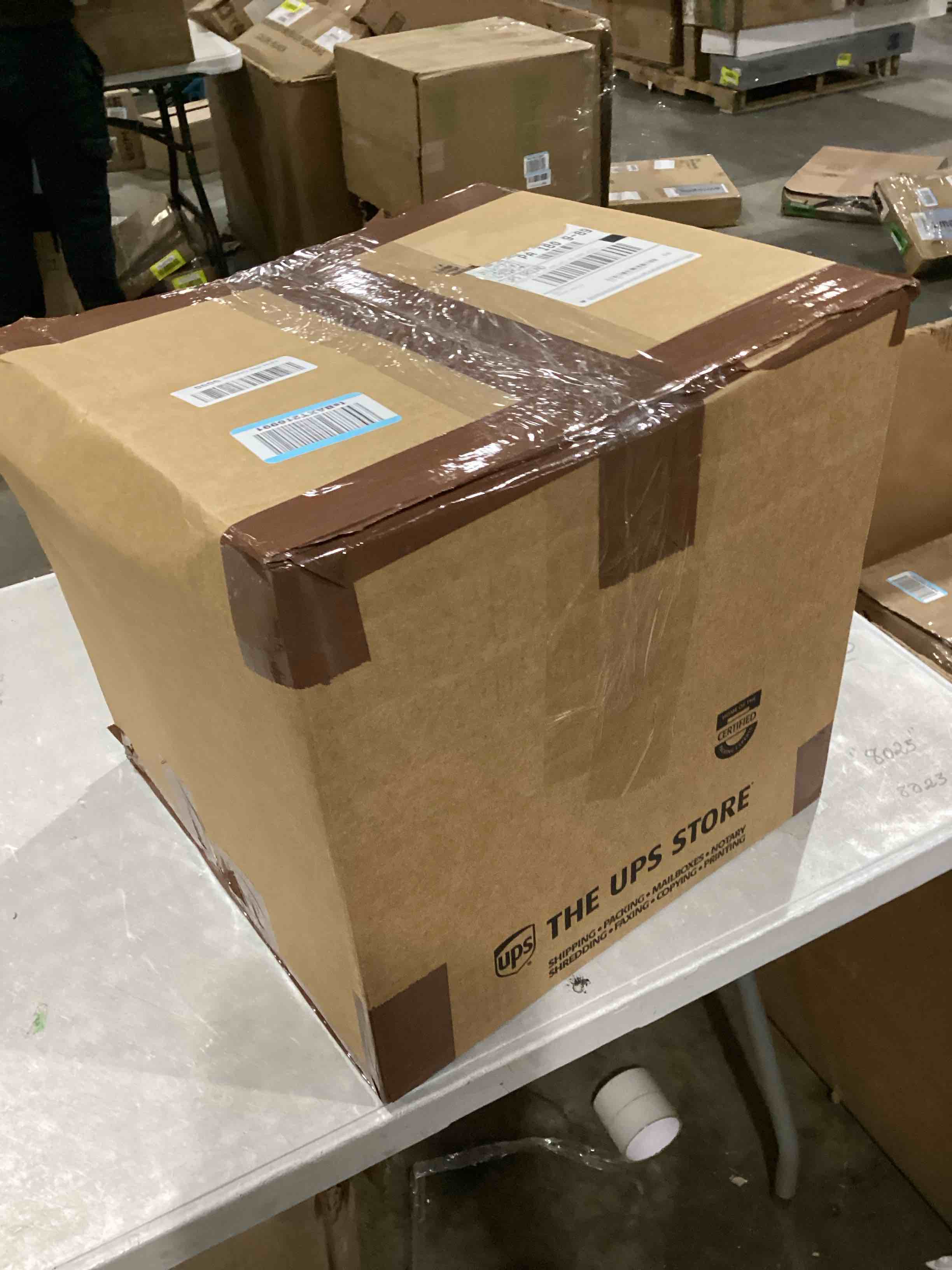 https://s3.amazonaws.com/lotting-images-prod/bidfta/ORG6861145_1737398037724.jpeg