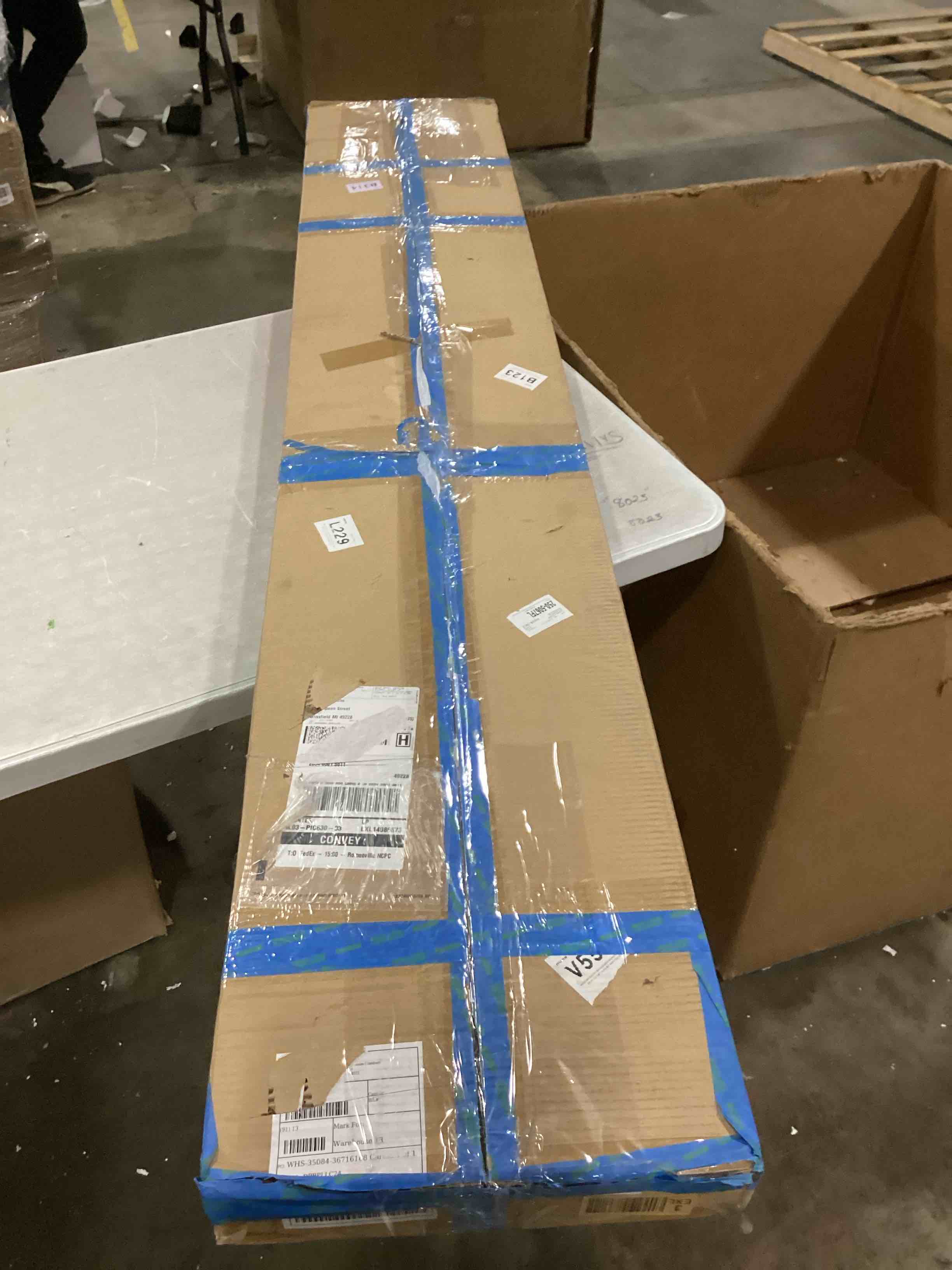 https://s3.amazonaws.com/lotting-images-prod/bidfta/ORG6861253_1737489738576.jpeg