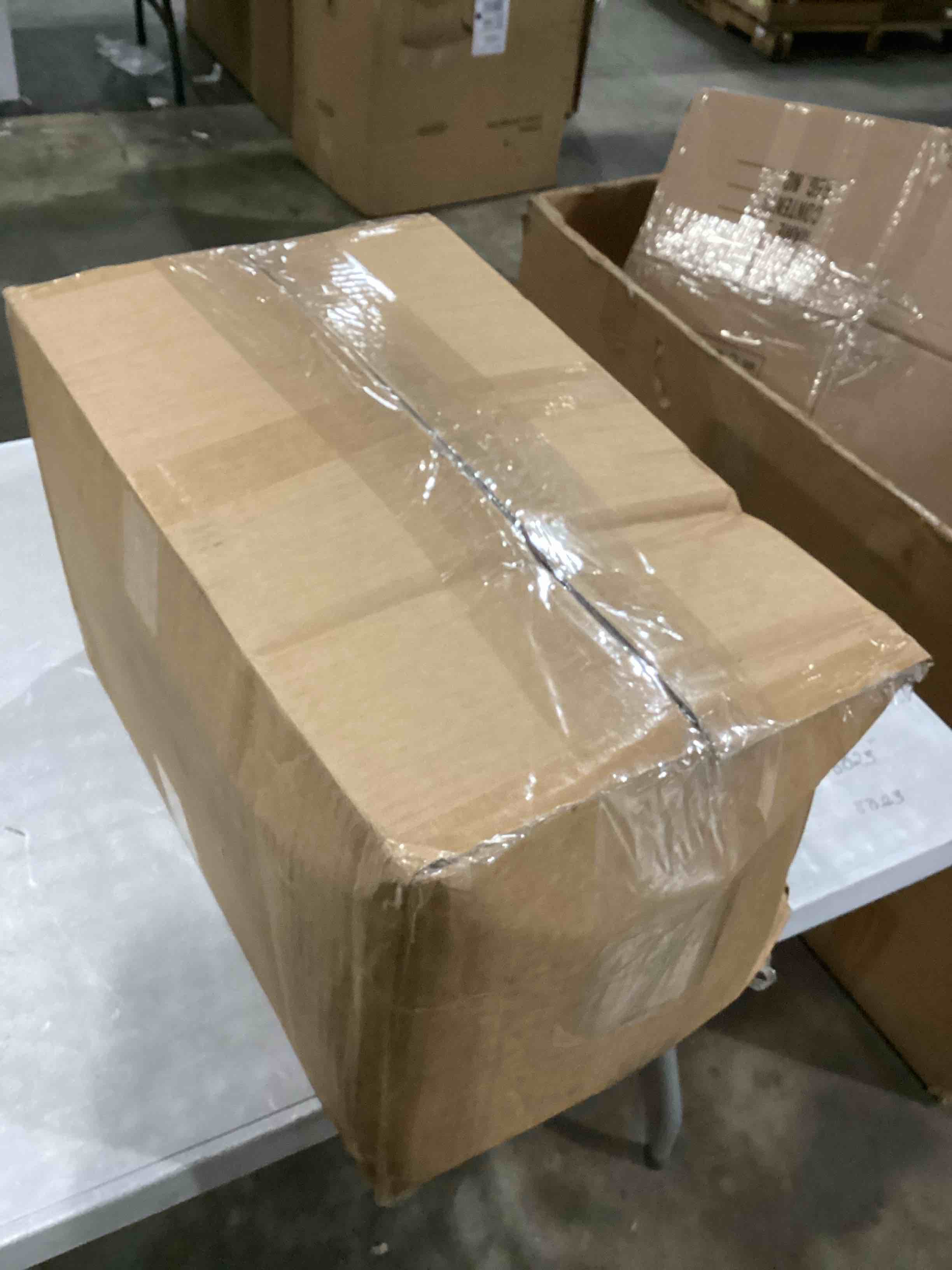 https://s3.amazonaws.com/lotting-images-prod/bidfta/ORG6861327_1737559399420.jpeg