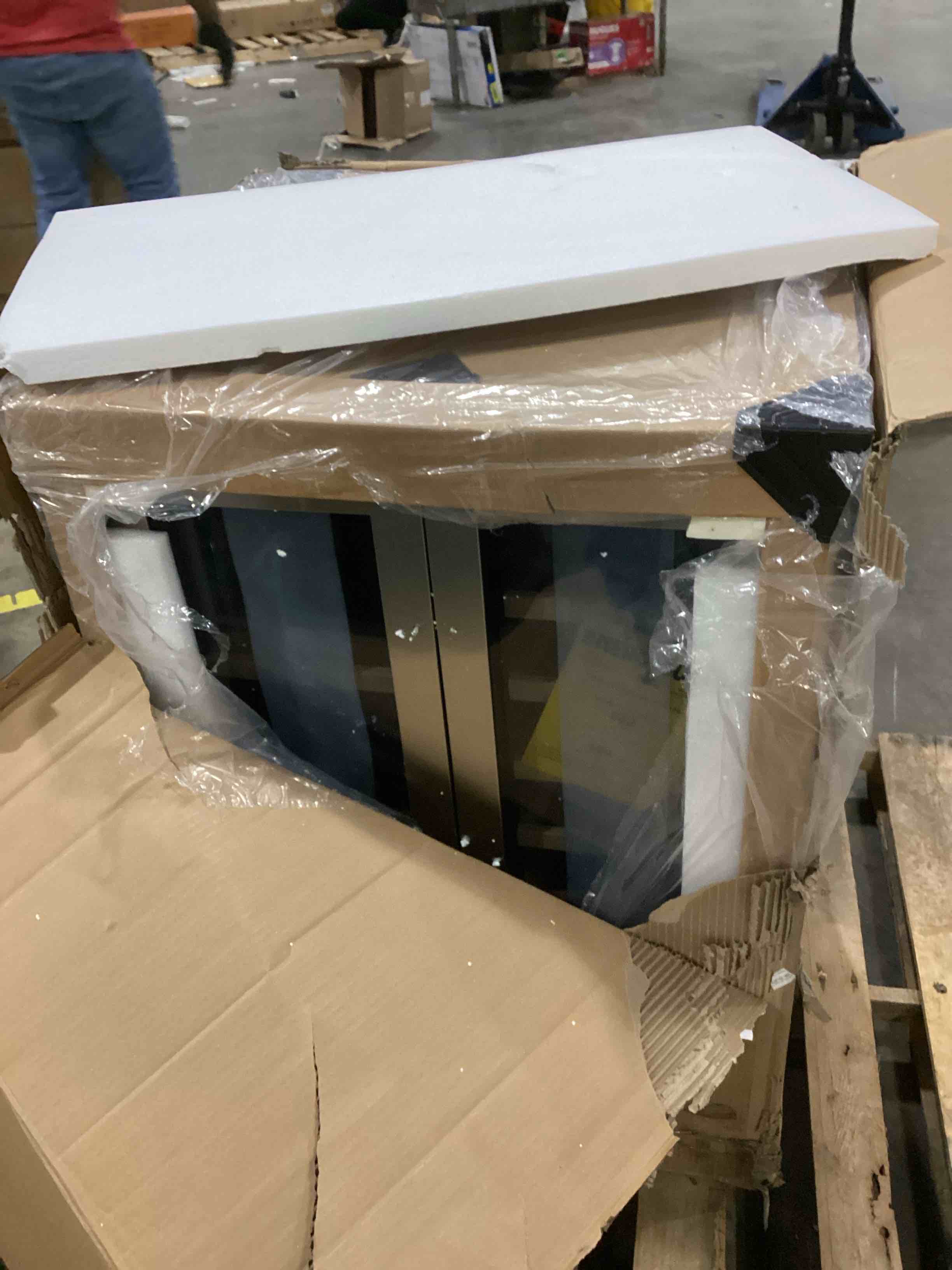 https://s3.amazonaws.com/lotting-images-prod/bidfta/ORG6861331_1737561545927.jpeg