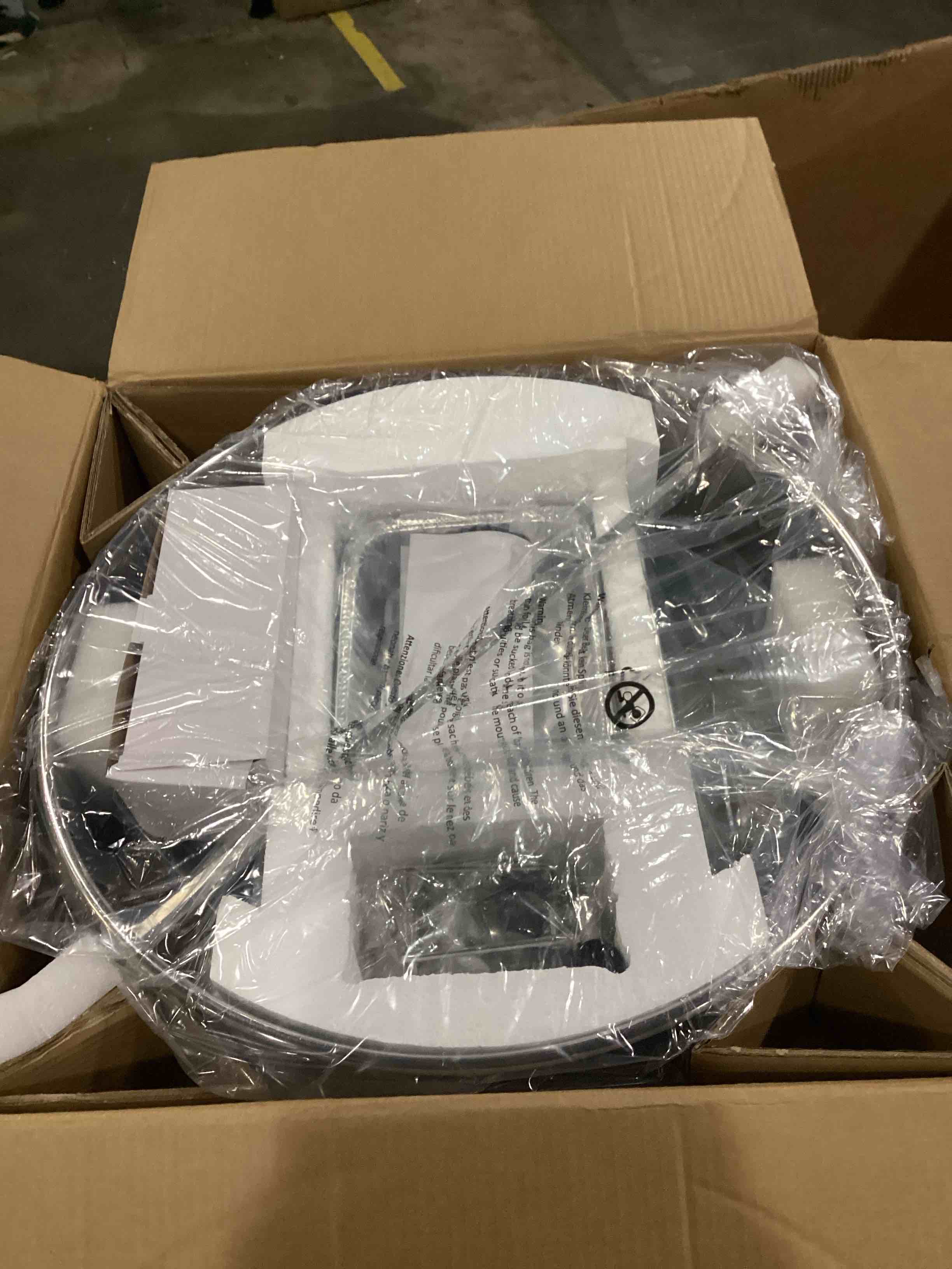 https://s3.amazonaws.com/lotting-images-prod/bidfta/ORG6861357_1737567891802.jpeg