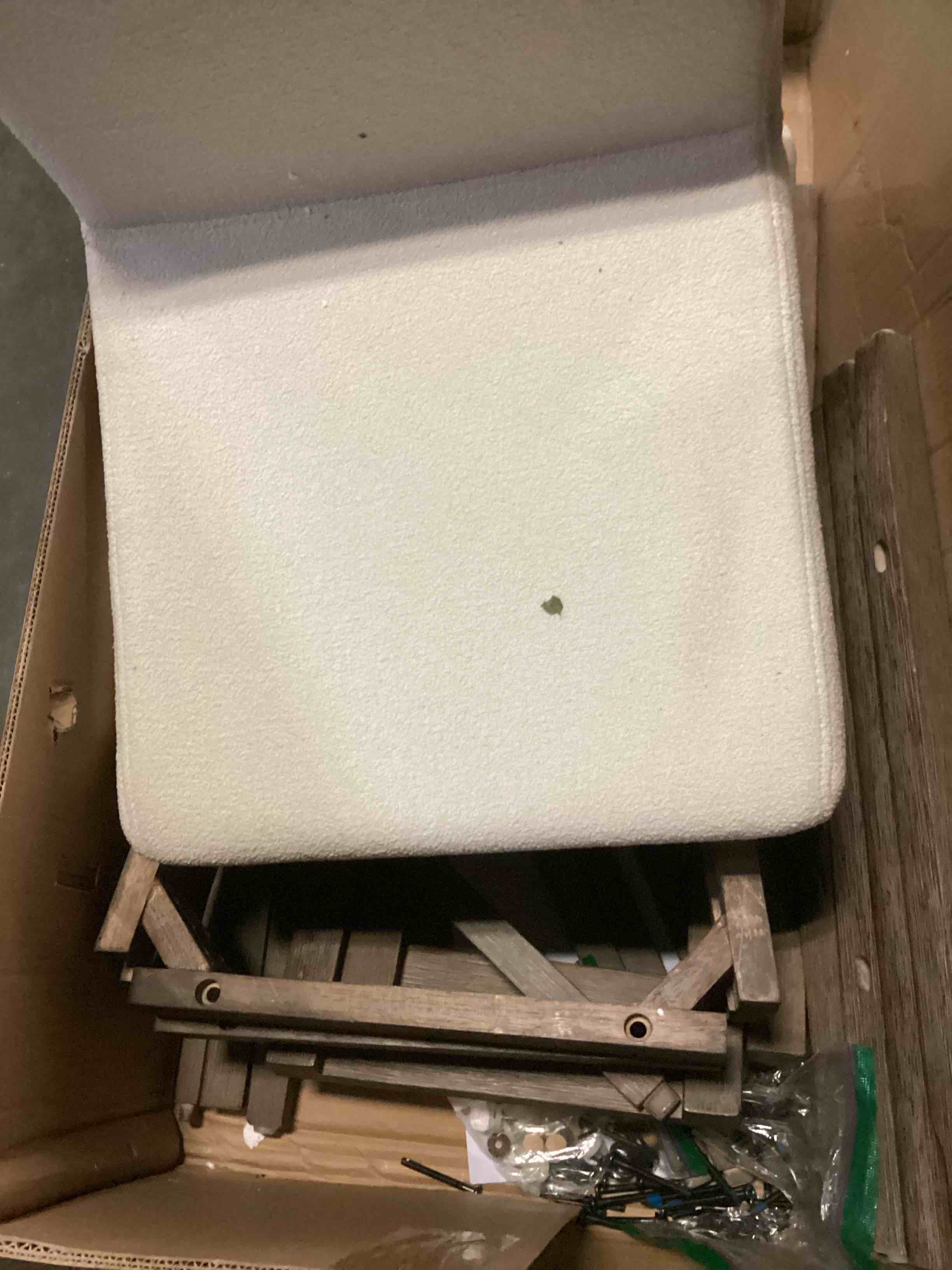https://s3.amazonaws.com/lotting-images-prod/bidfta/ORG6862065_1730121194338.jpeg