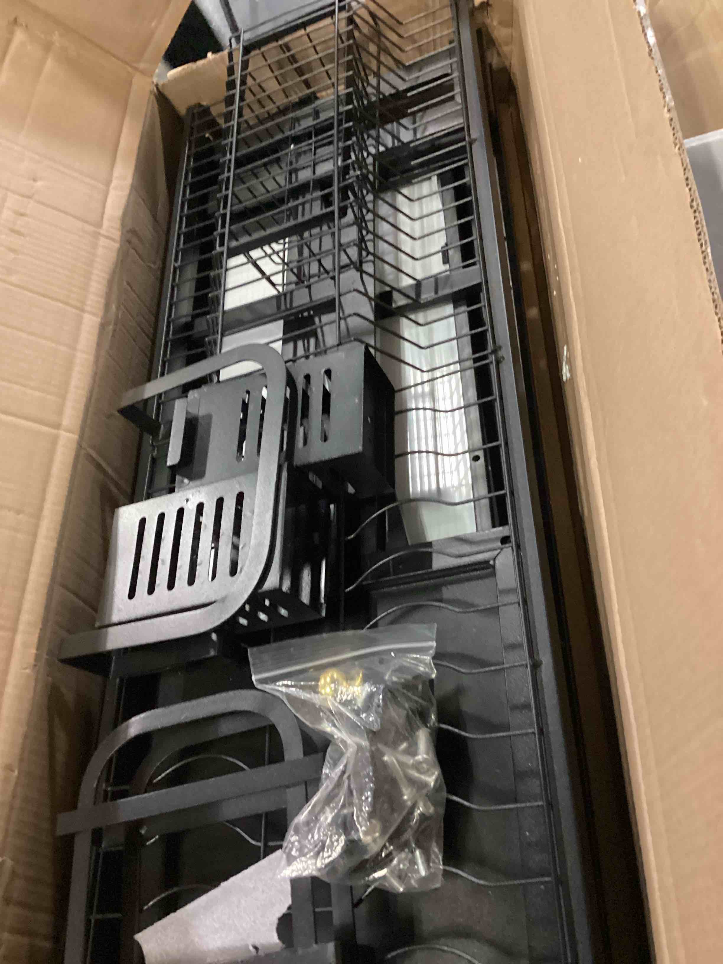 https://s3.amazonaws.com/lotting-images-prod/bidfta/ORG6862466_1730376441045.jpeg