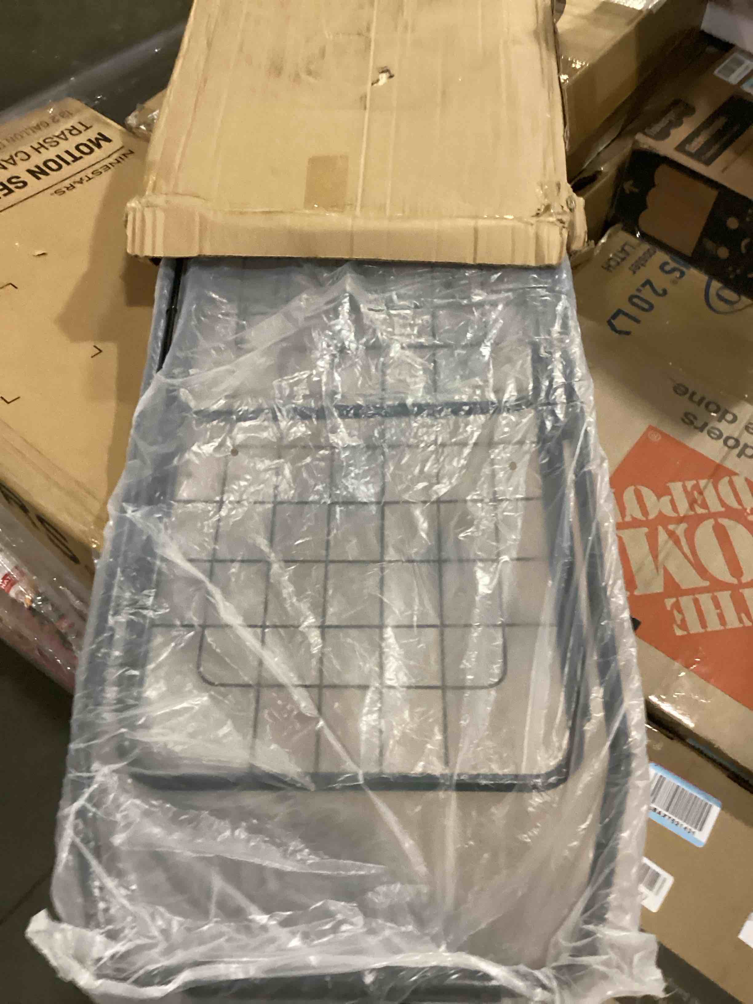 https://s3.amazonaws.com/lotting-images-prod/bidfta/ORG6862956_1730376670612.jpeg