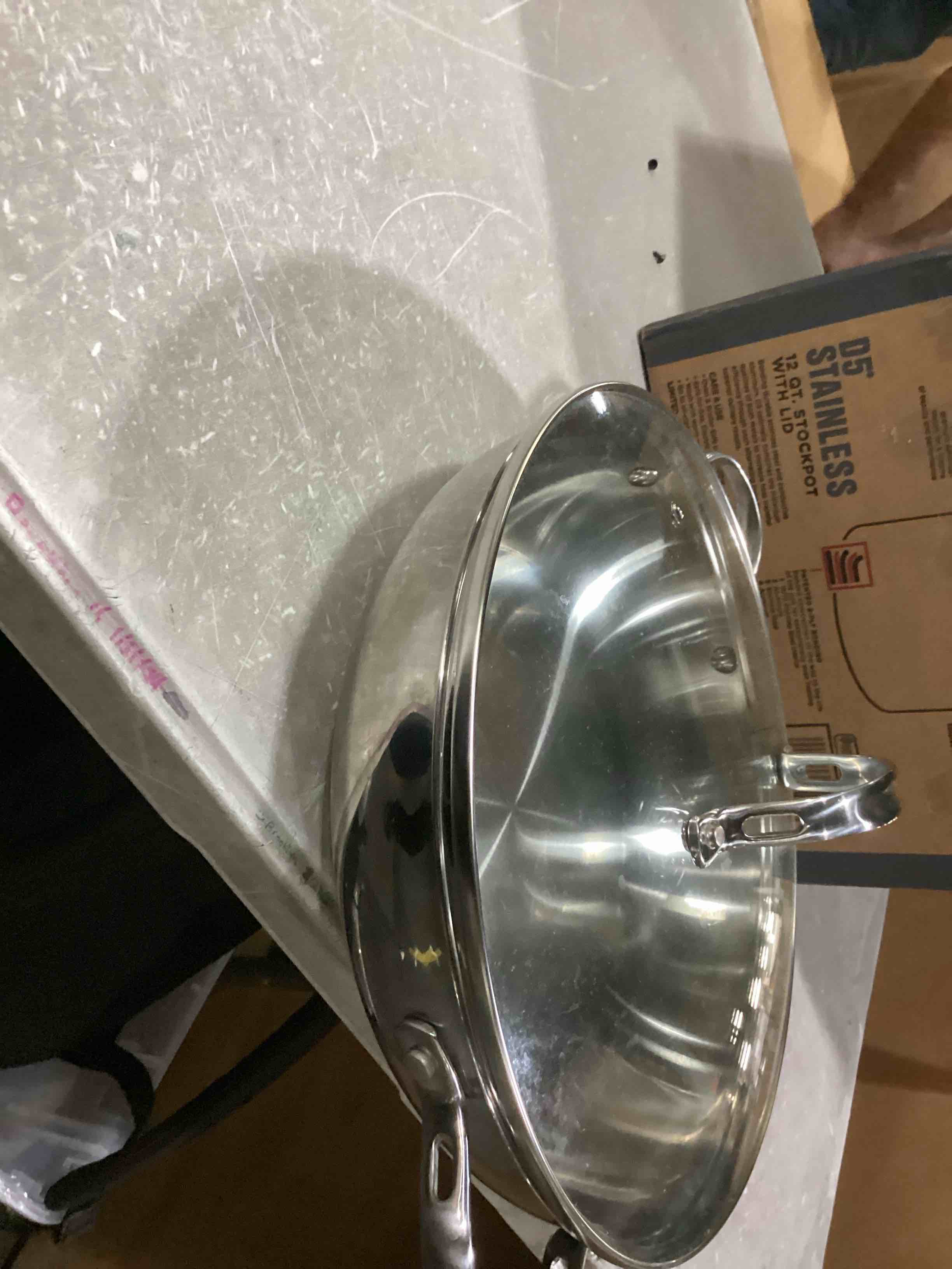 https://s3.amazonaws.com/lotting-images-prod/bidfta/ORG6863010_1730393994714.jpeg