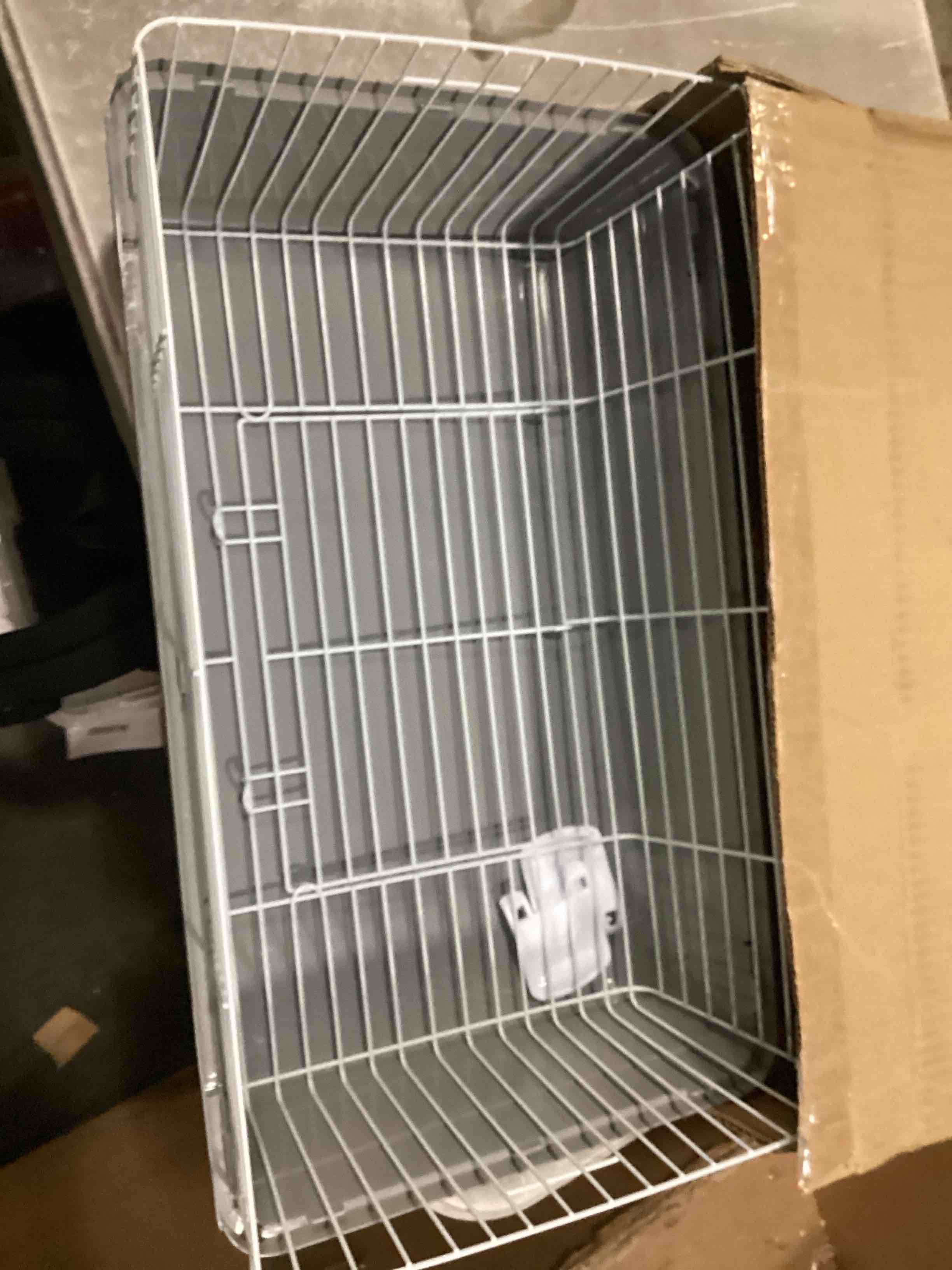 https://s3.amazonaws.com/lotting-images-prod/bidfta/ORG6863599_1730907370744.jpeg