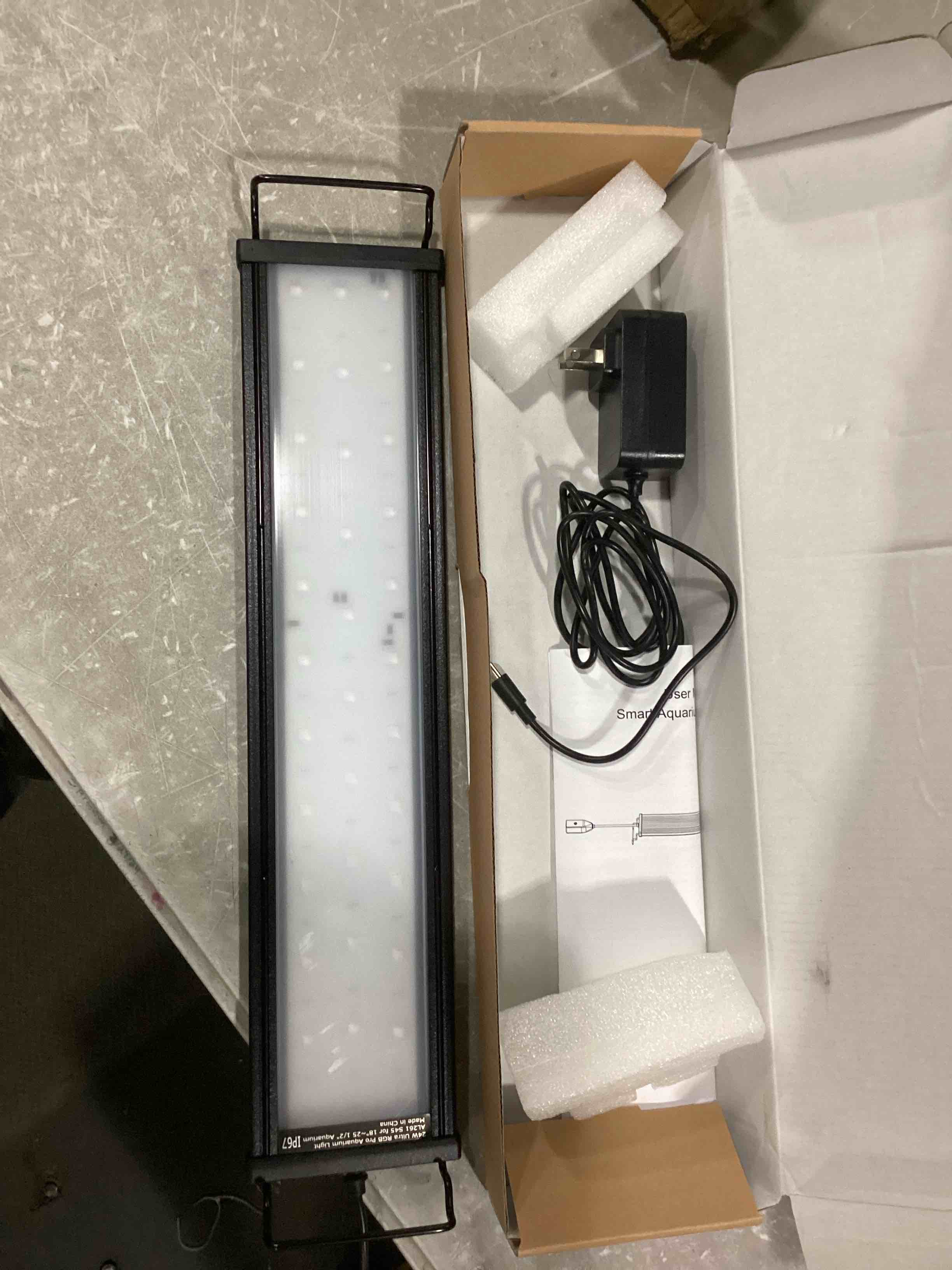 https://s3.amazonaws.com/lotting-images-prod/bidfta/ORG6863962_1731342464393.jpeg