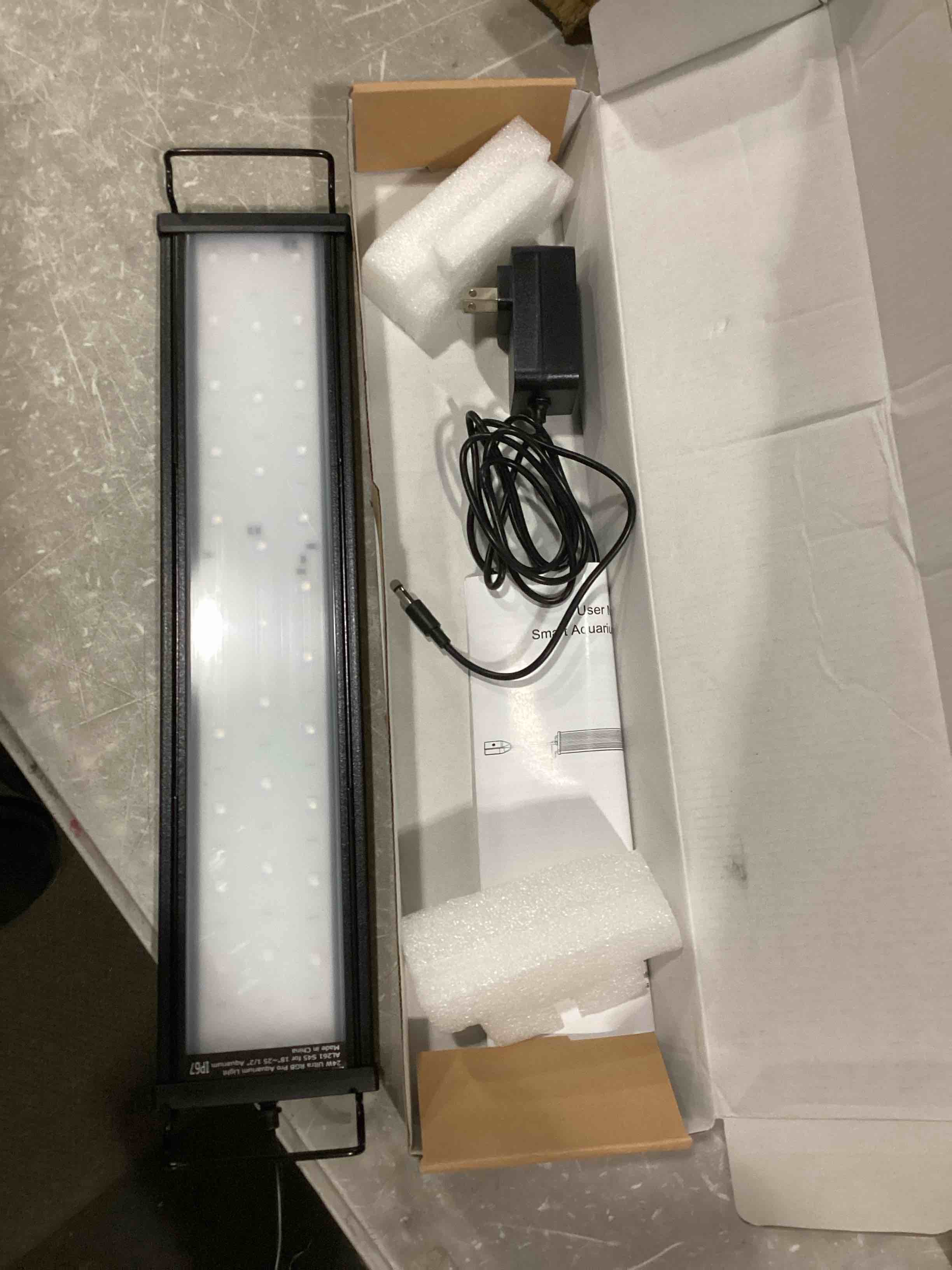 https://s3.amazonaws.com/lotting-images-prod/bidfta/ORG6863962_1731342468431.jpeg
