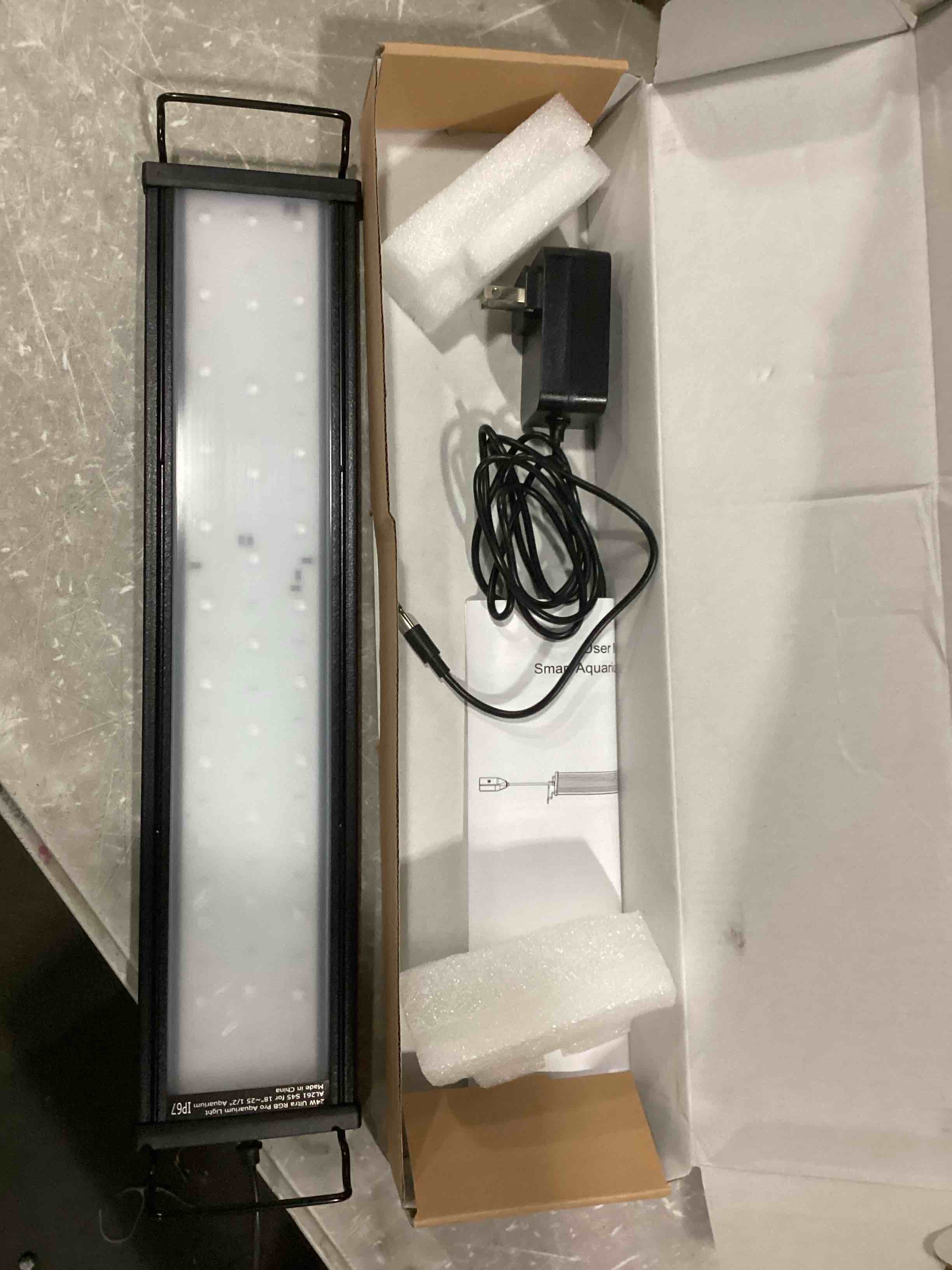 https://s3.amazonaws.com/lotting-images-prod/bidfta/ORG6863962_1731342471880.jpeg