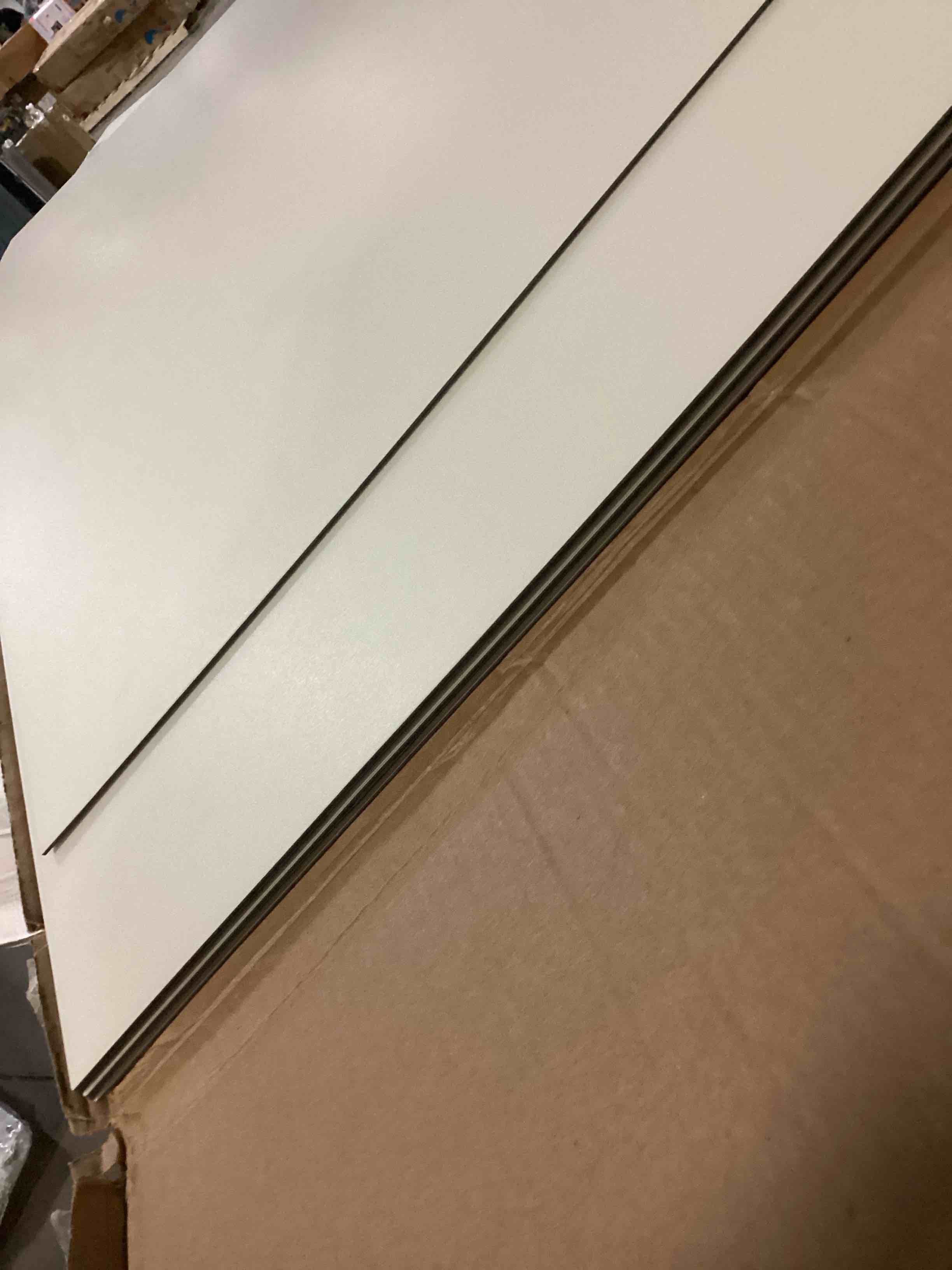https://s3.amazonaws.com/lotting-images-prod/bidfta/ORG6864140_1731523612049.jpeg