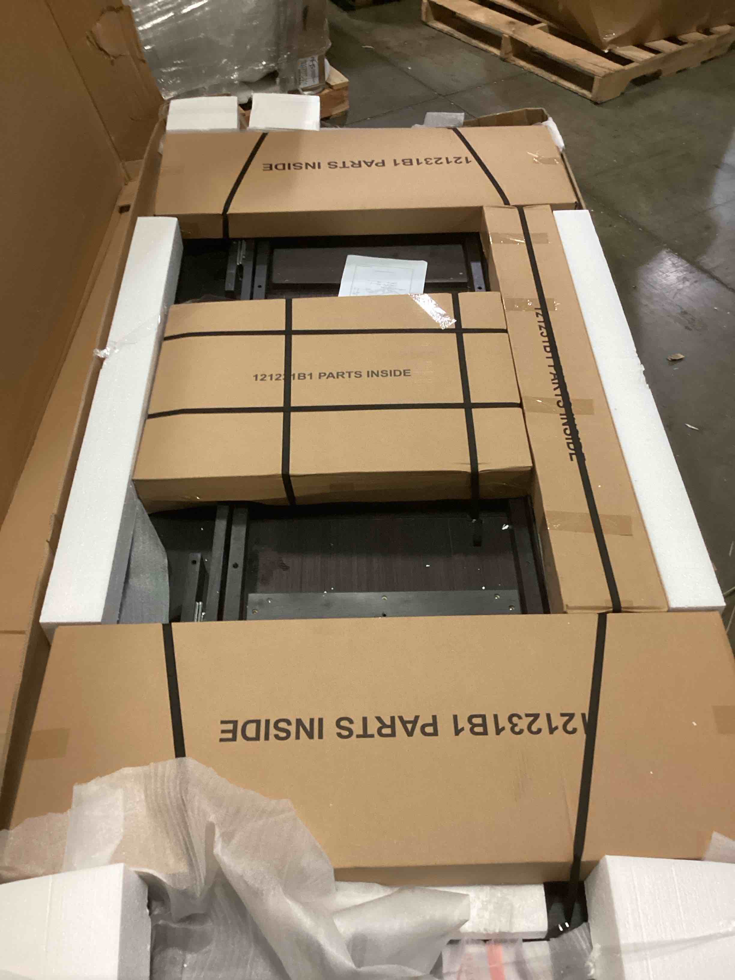 https://s3.amazonaws.com/lotting-images-prod/bidfta/ORG6864182_1731612522884.jpeg
