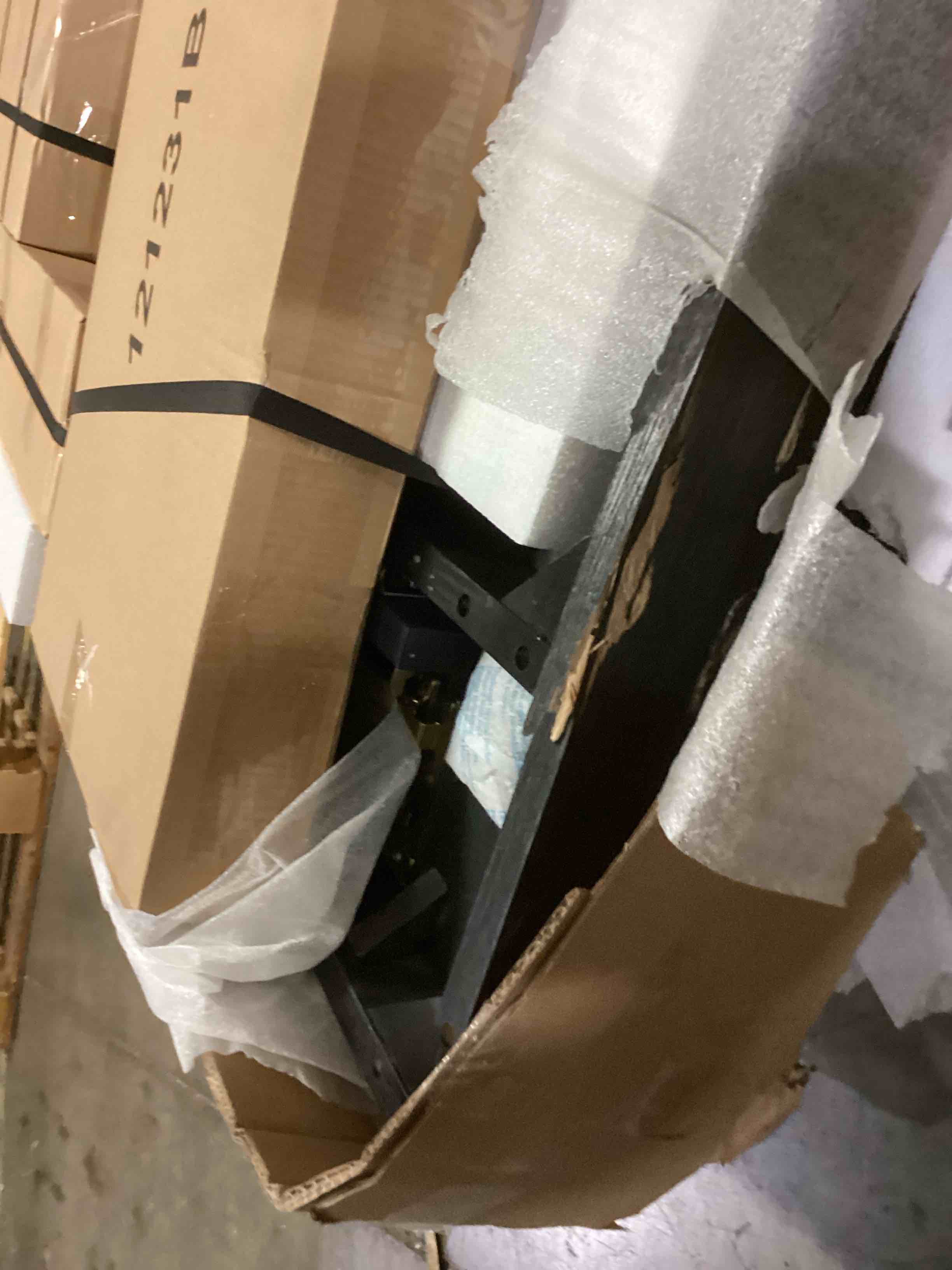 https://s3.amazonaws.com/lotting-images-prod/bidfta/ORG6864182_1731612539818.jpeg