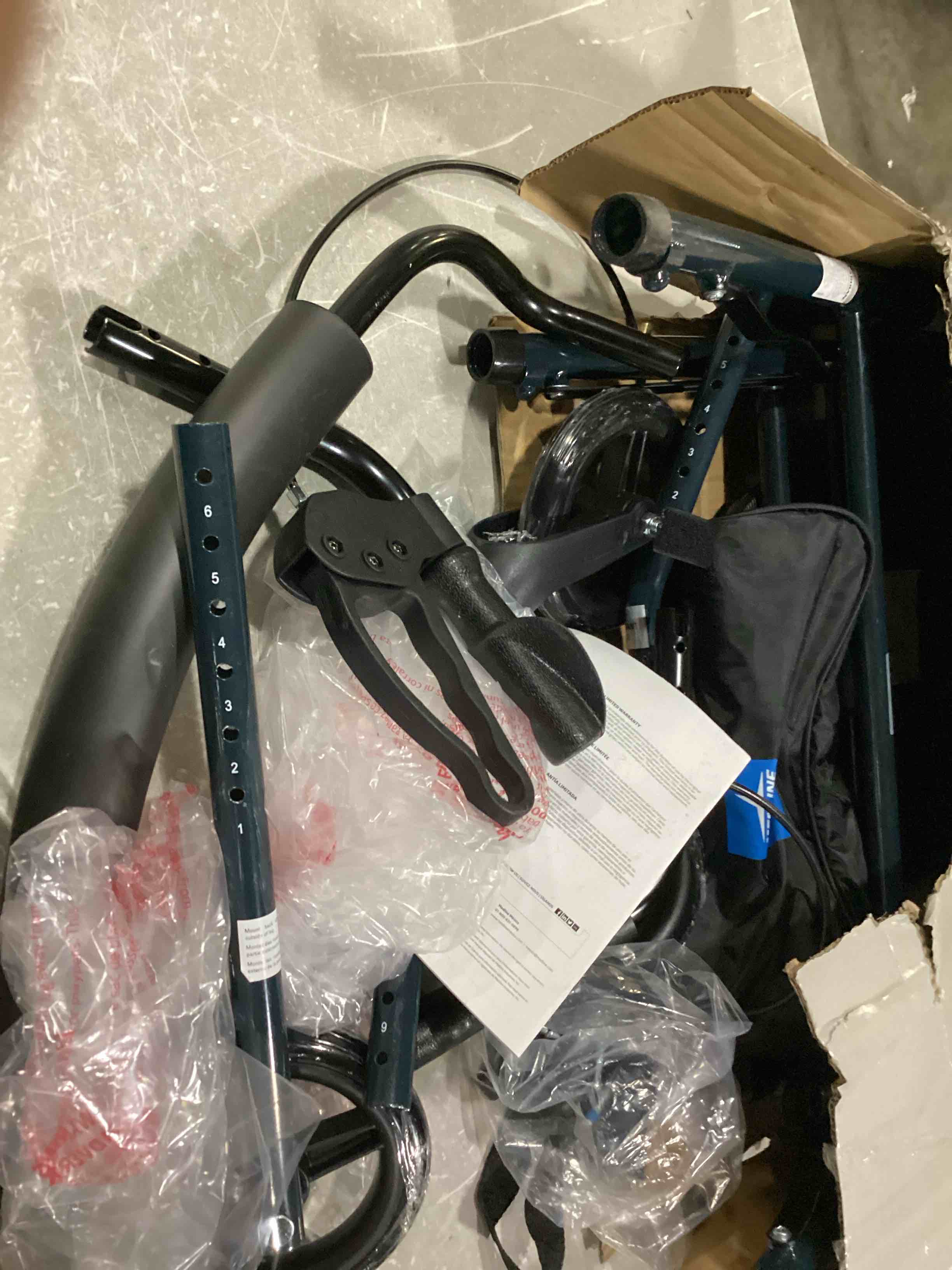 https://s3.amazonaws.com/lotting-images-prod/bidfta/ORG6864294_1731933042706.jpeg