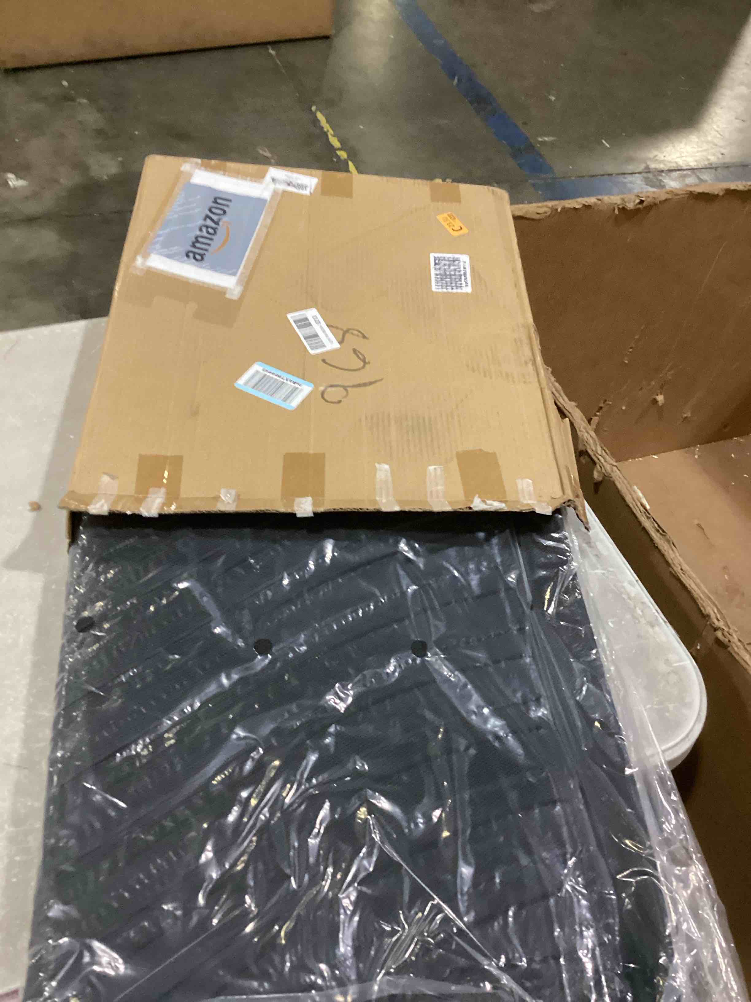 https://s3.amazonaws.com/lotting-images-prod/bidfta/ORG6864356_1731946076159.jpeg