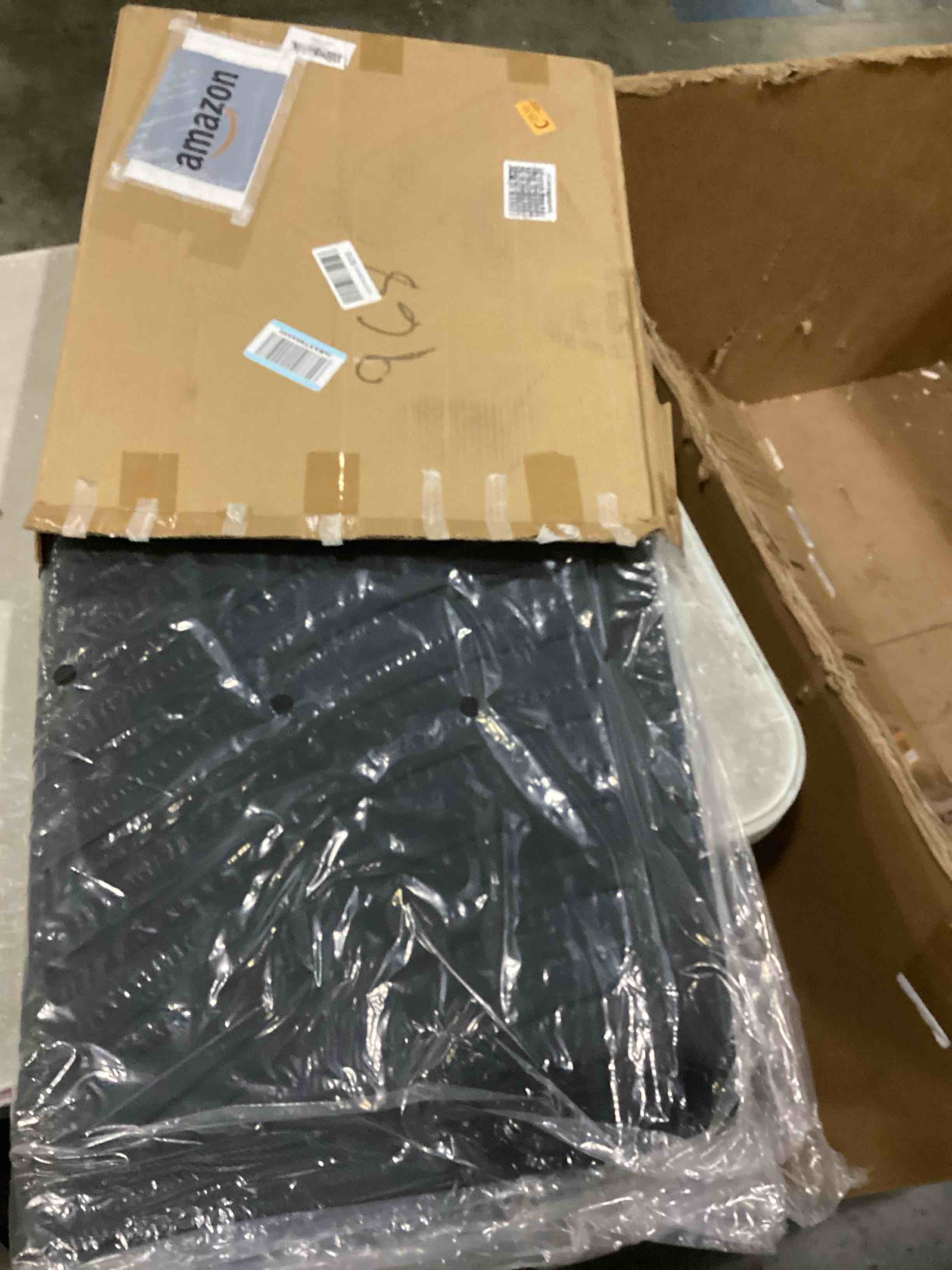 https://s3.amazonaws.com/lotting-images-prod/bidfta/ORG6864356_1731946077332.jpeg