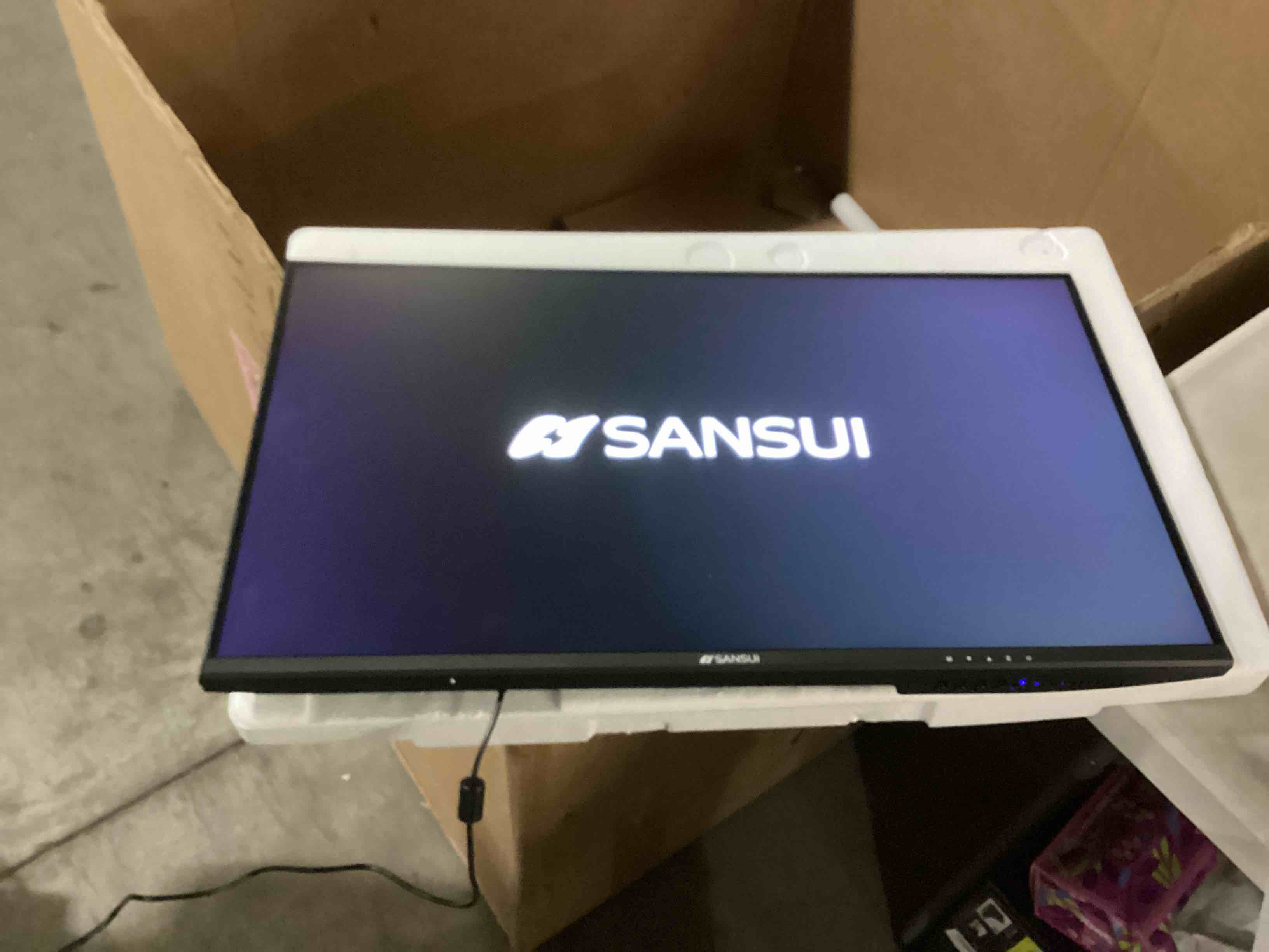 https://s3.amazonaws.com/lotting-images-prod/bidfta/ORG6865108_1731416718531.jpeg