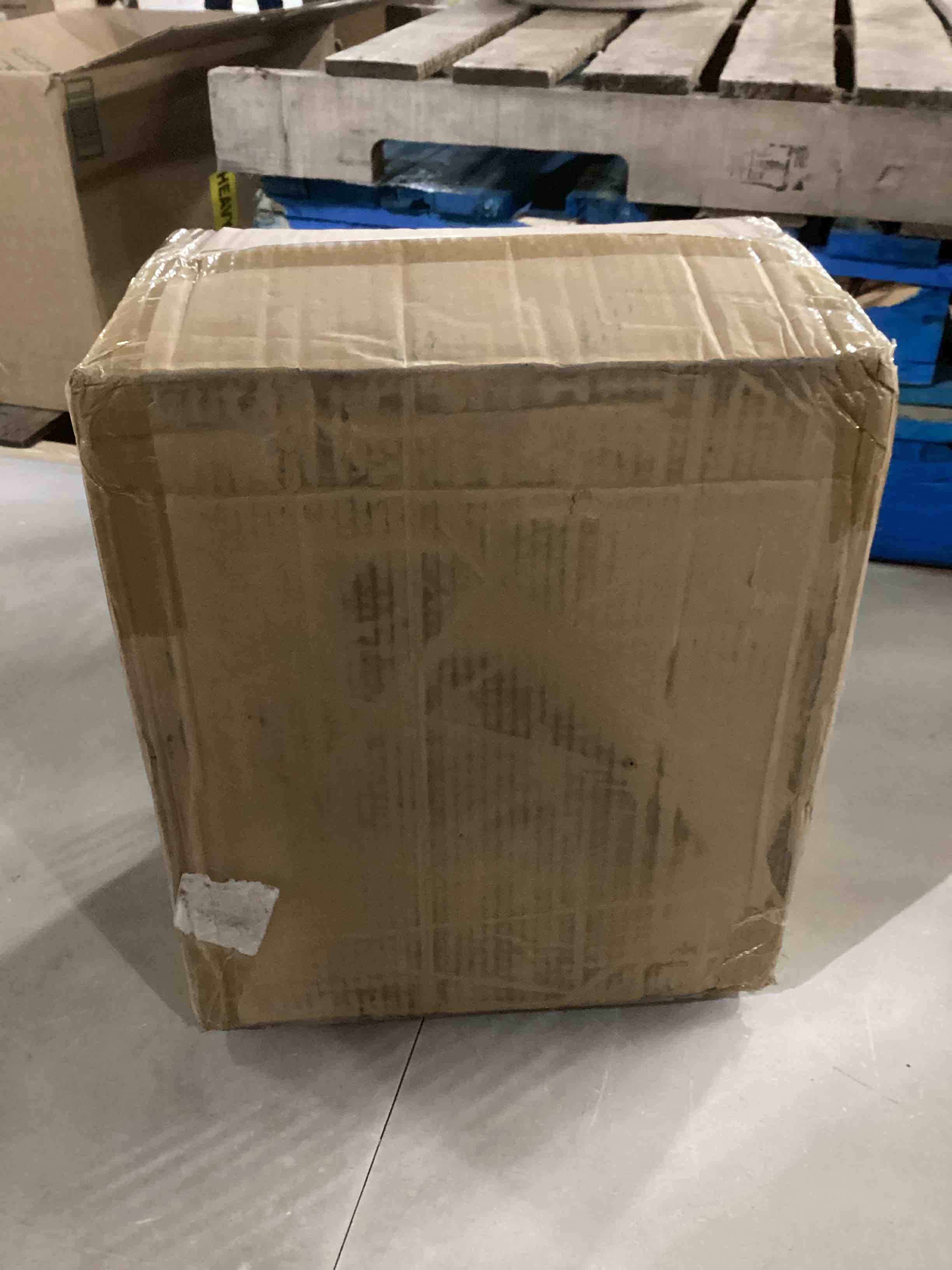 https://s3.amazonaws.com/lotting-images-prod/bidfta/ORG6865927_1732112426621.jpeg
