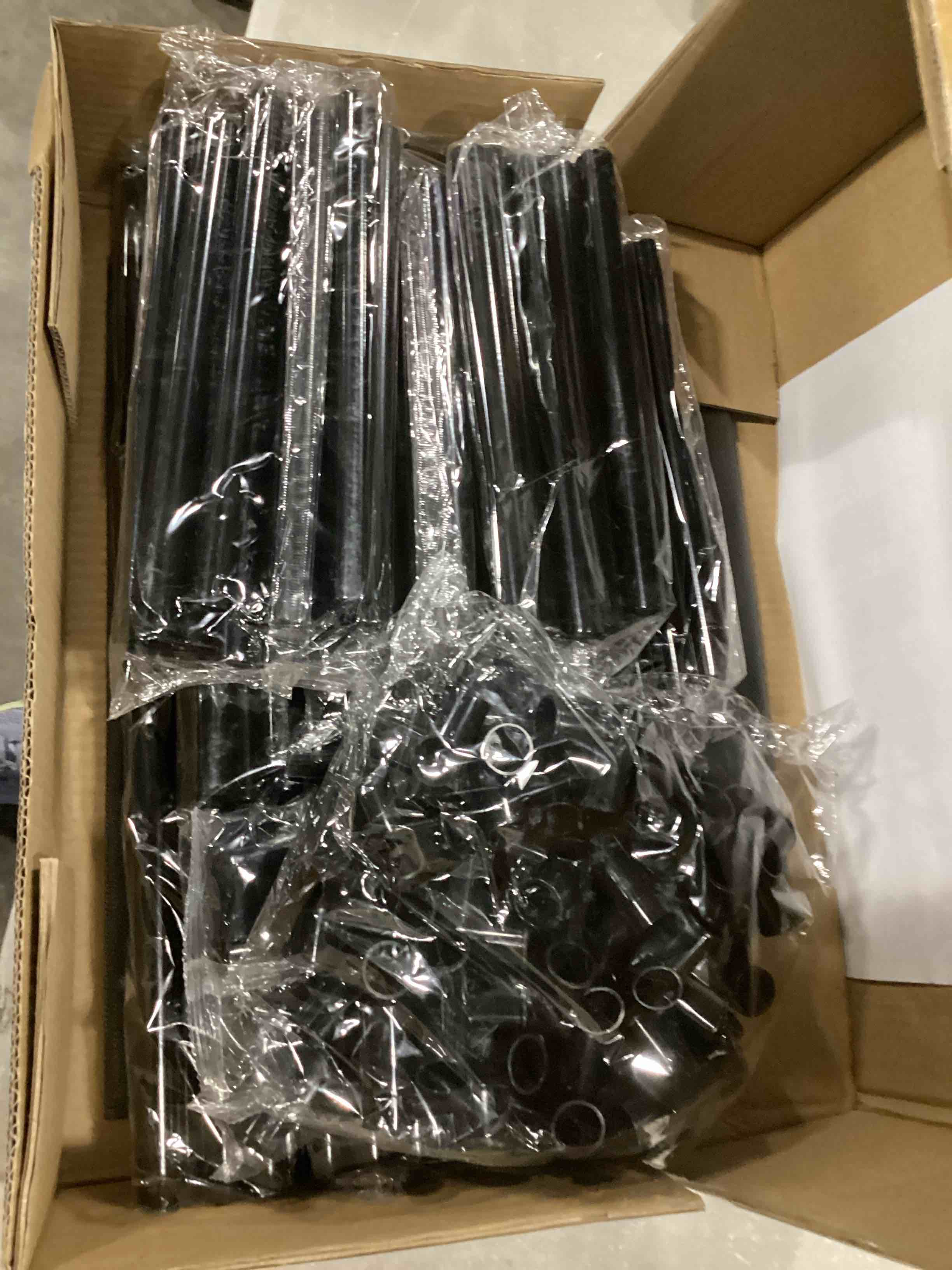 https://s3.amazonaws.com/lotting-images-prod/bidfta/ORG6866428_1731696659317.jpeg