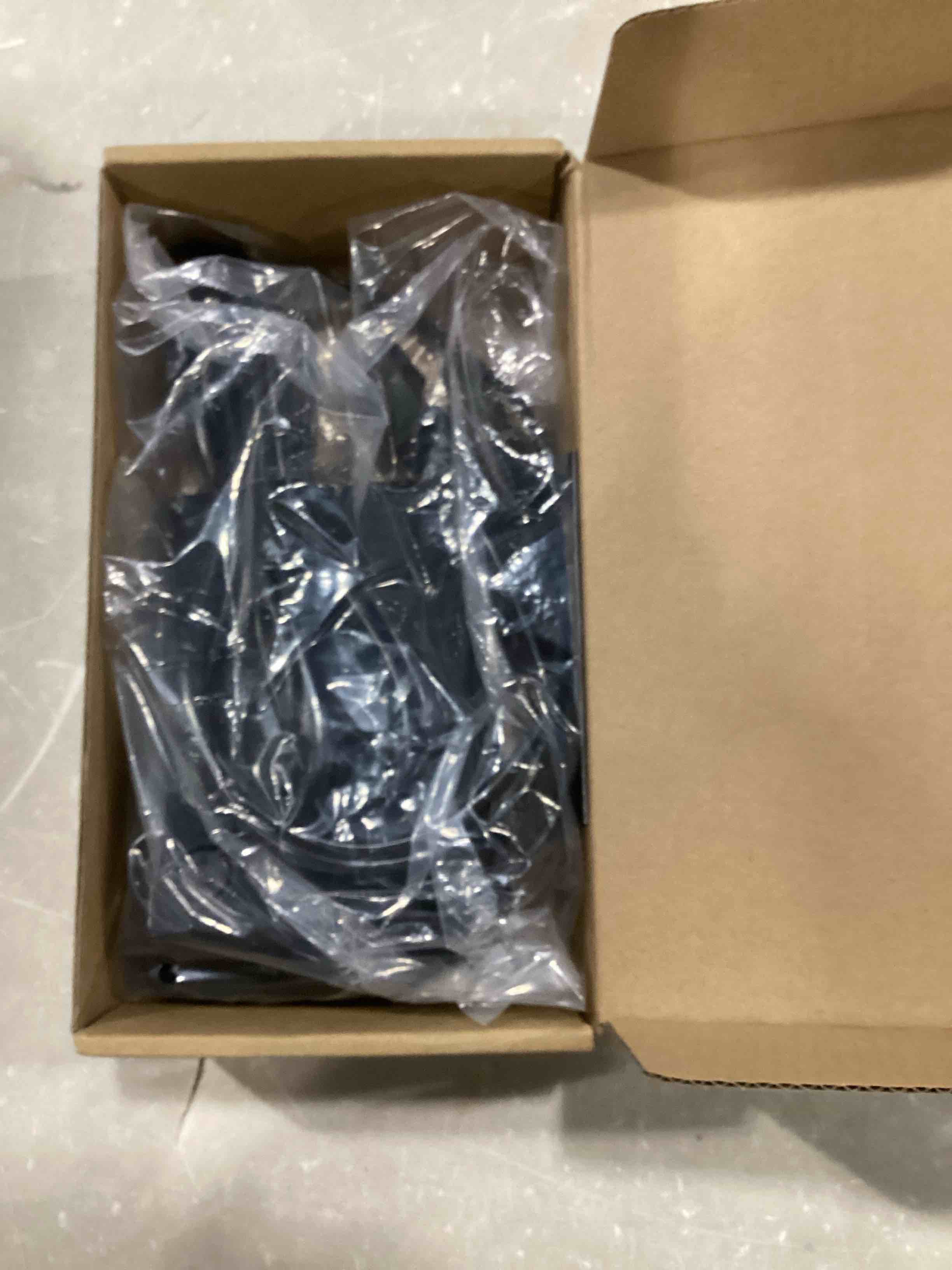 https://s3.amazonaws.com/lotting-images-prod/bidfta/ORG6866703_1731954021838.jpeg